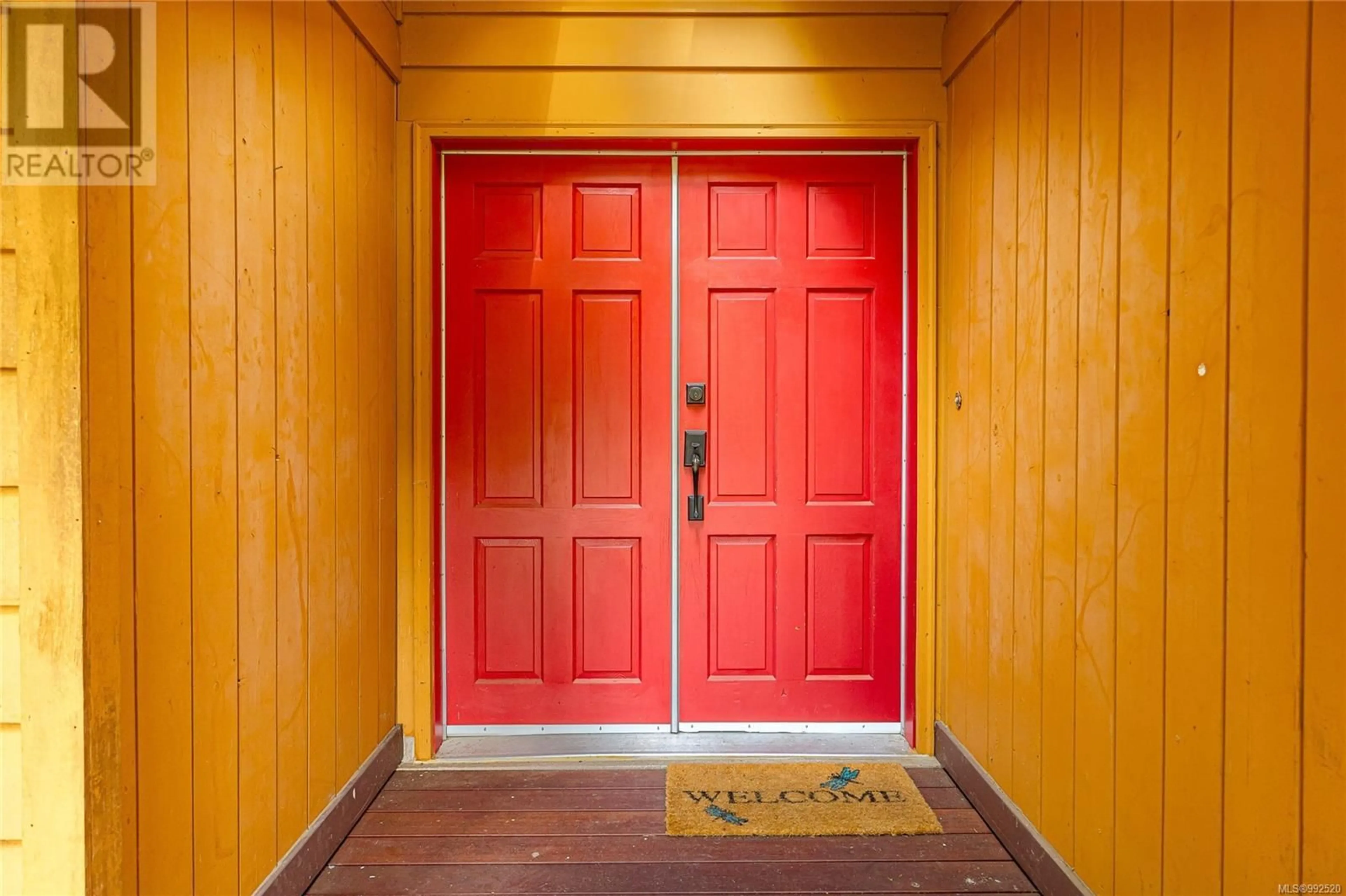 Indoor entryway for 2298 MUNN ROAD, Highlands British Columbia V9E1H5