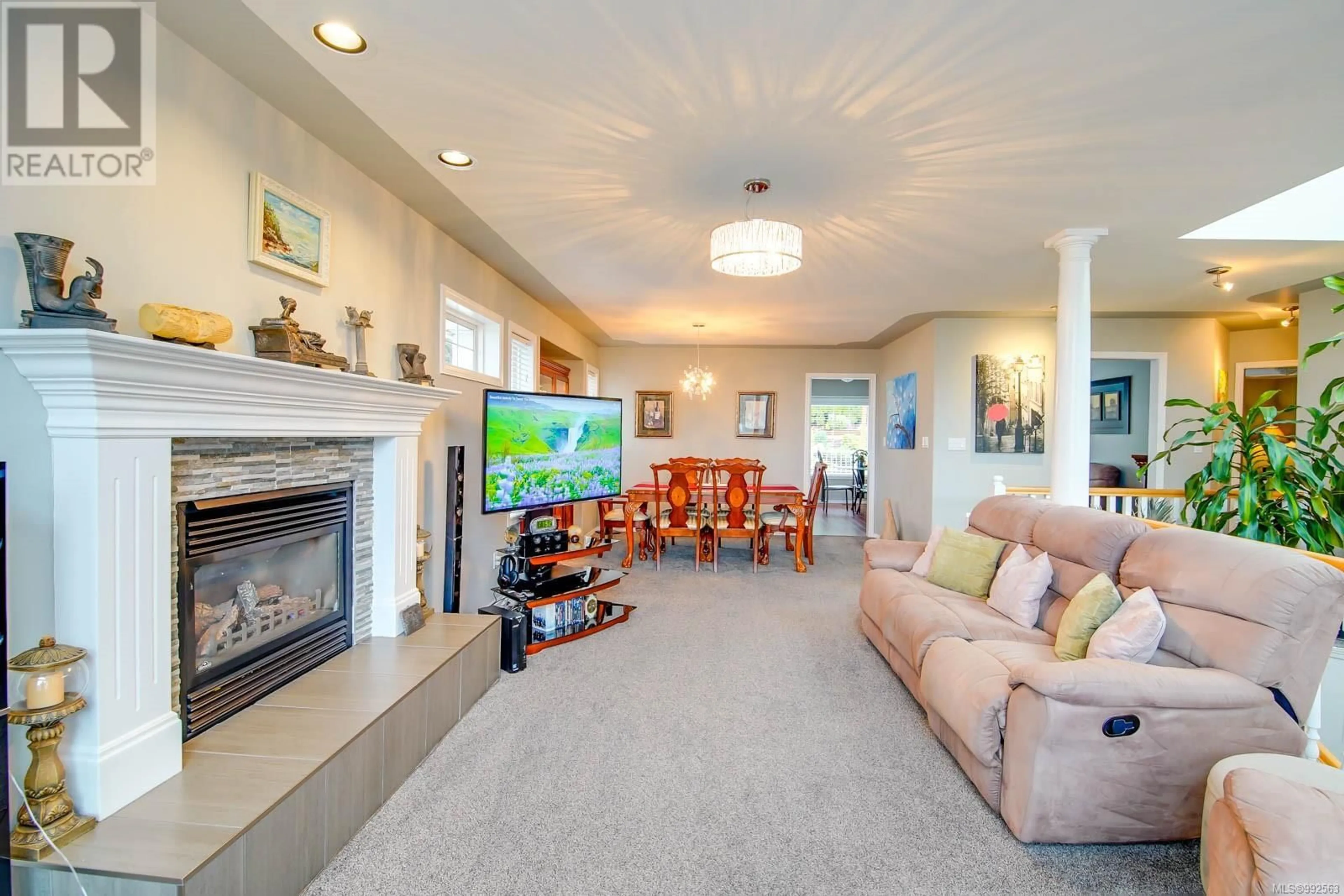 Living room with furniture, unknown for 2231 14TH AVENUE, Port Alberni British Columbia V9Y2Y4