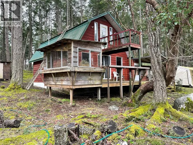 299 COHO BOULEVARD, Mudge Island 3