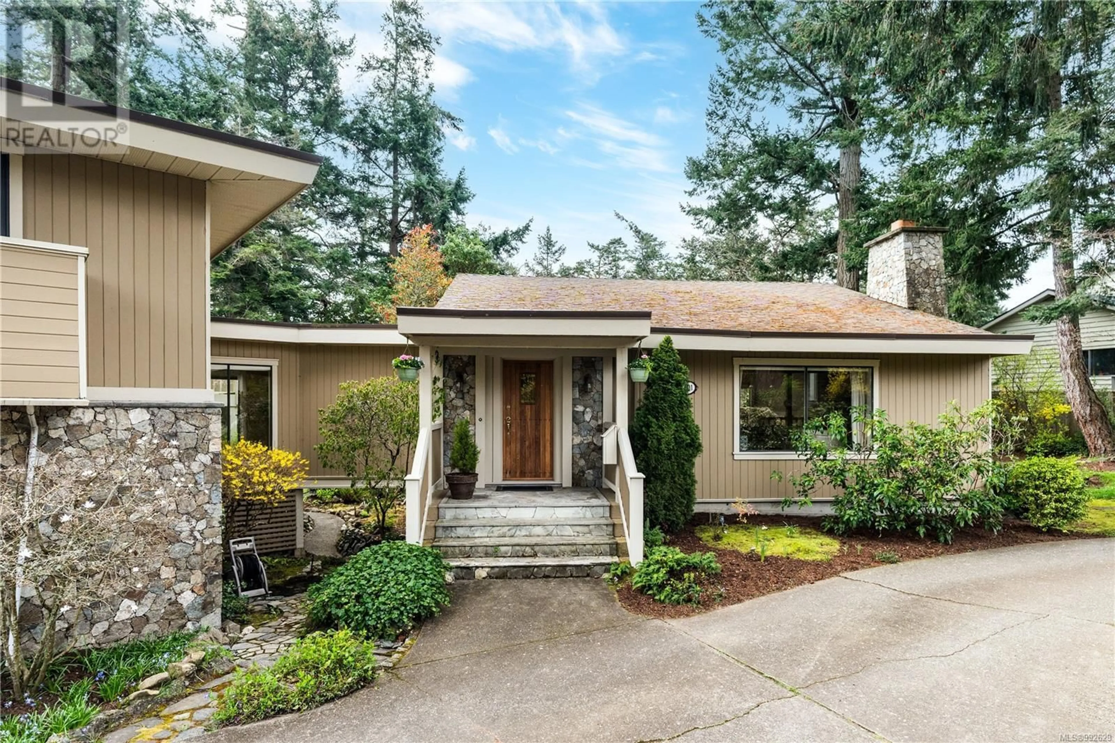 Unknown for 2801 ARBUTUS ROAD, Saanich British Columbia V8N5X6