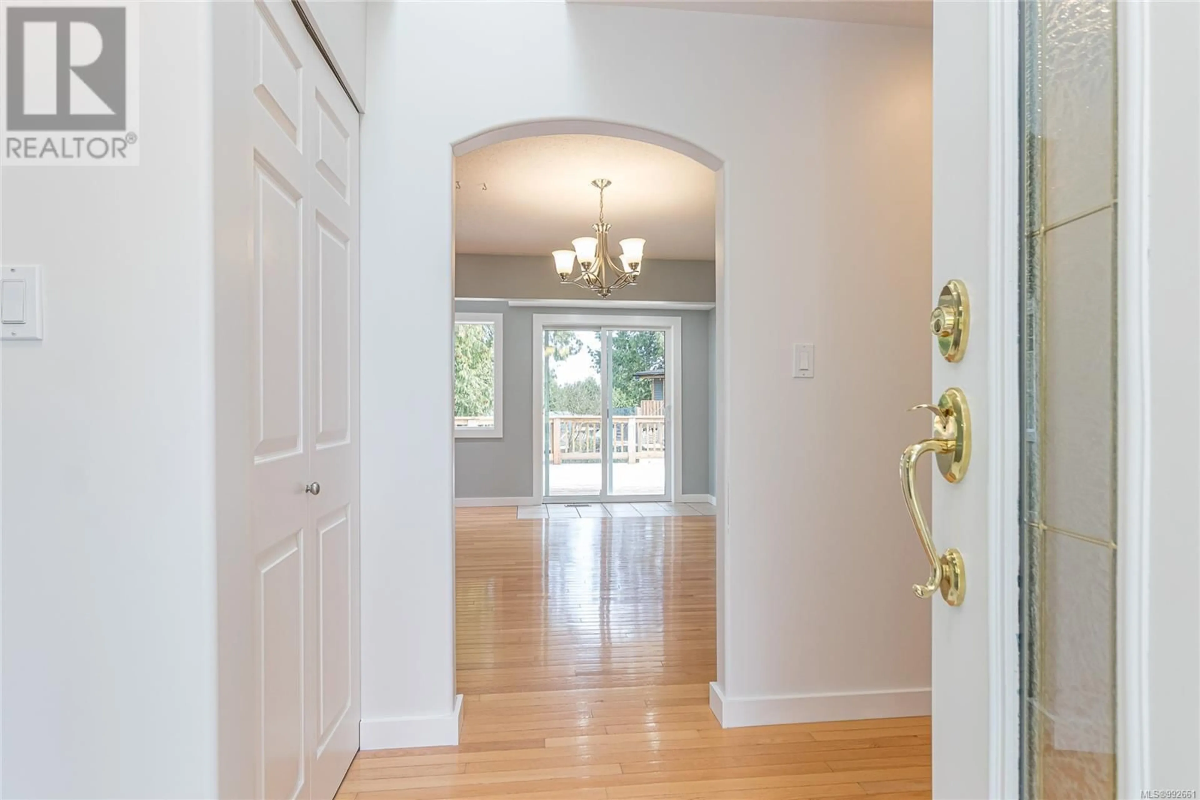 Indoor entryway for 621 WALLACE PLACE, Ladysmith British Columbia V9G1P1