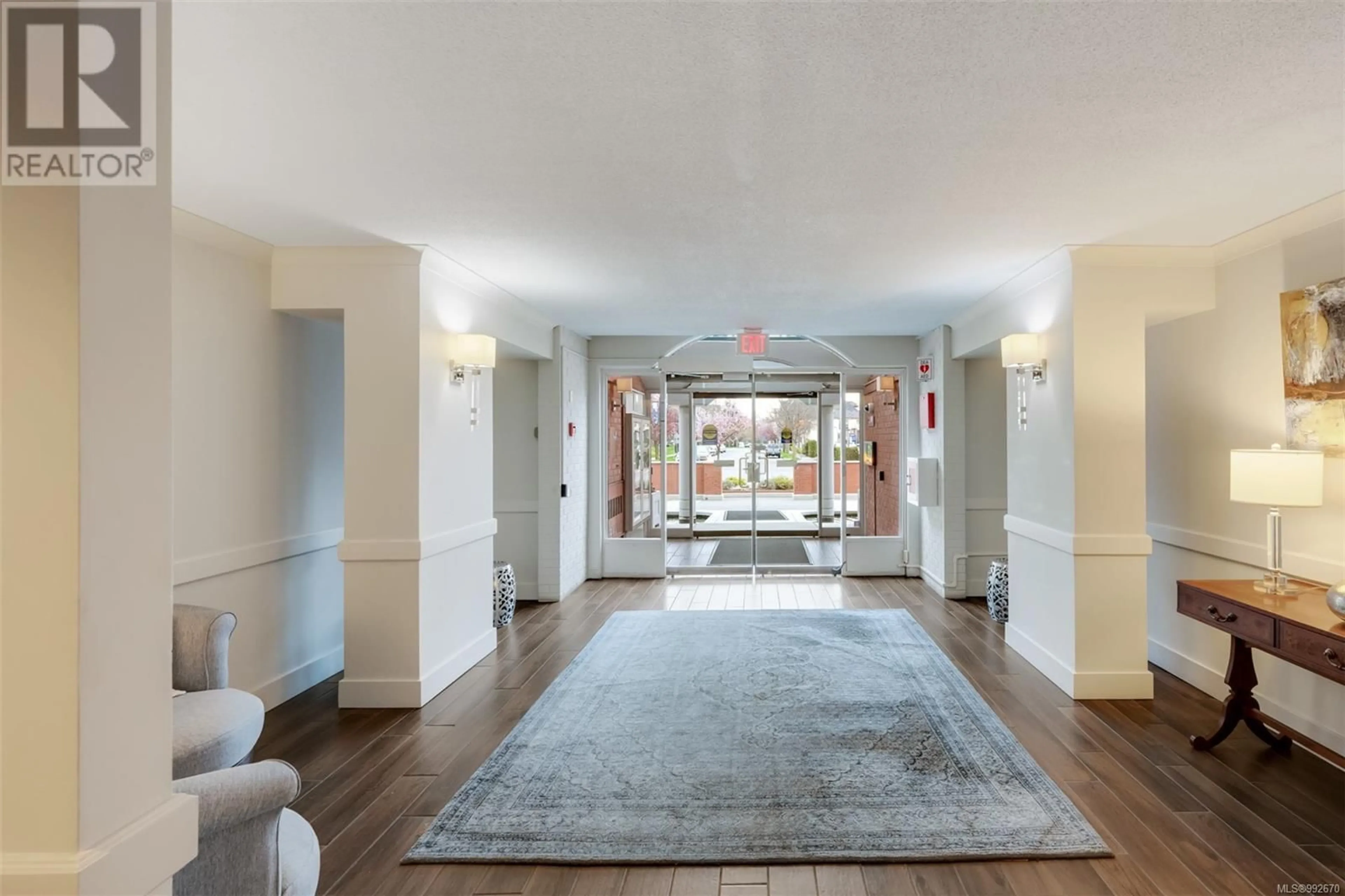 Lobby for 104 - 636 MONTREAL STREET, Victoria British Columbia V8V4H1