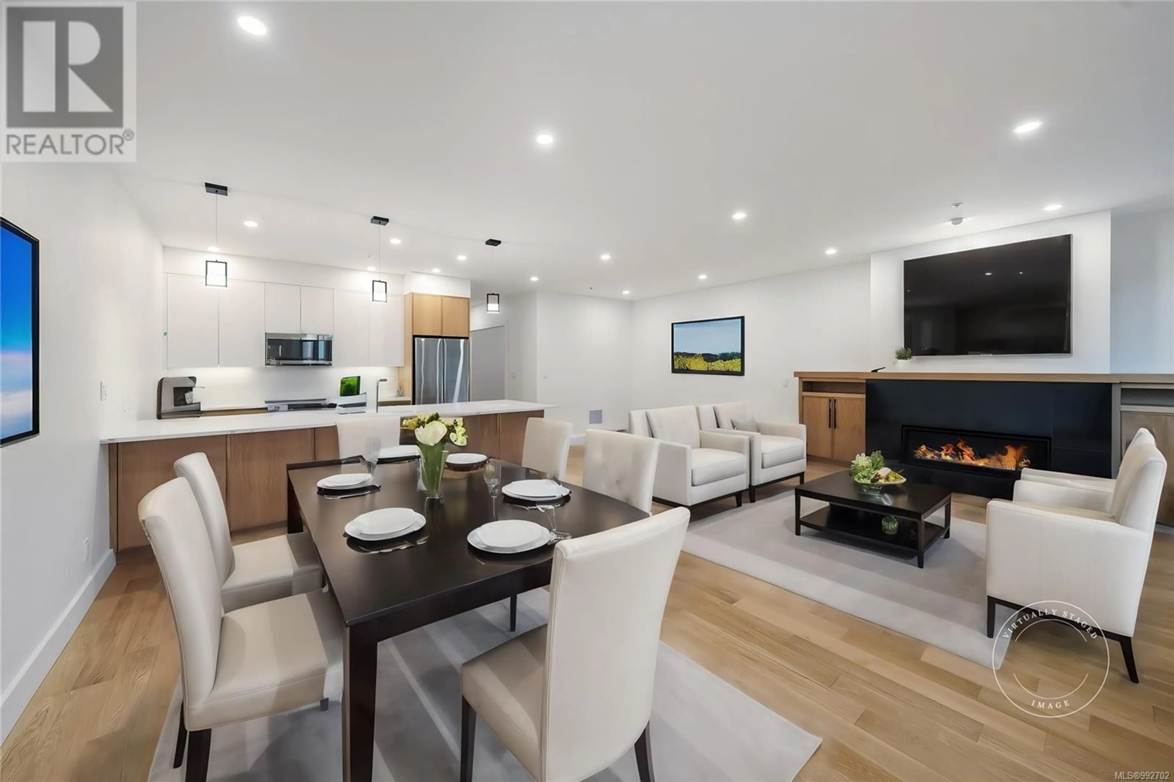 Open concept kitchen, wood/laminate floor for 115 - 463 HIRST AVENUE, Parksville British Columbia V9P1J2