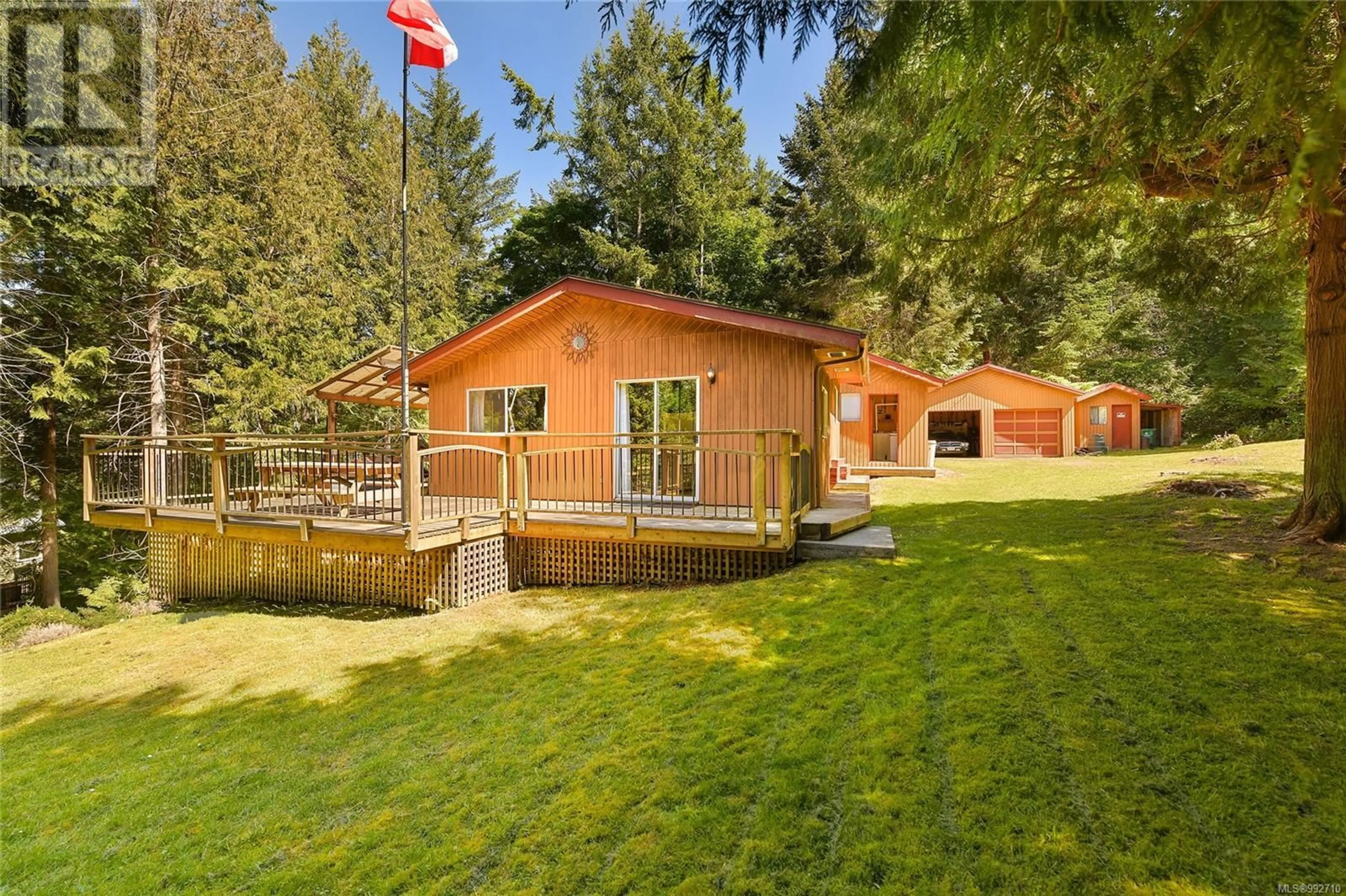 Patio, unknown for 212 CHERRY TREE LANE, Mayne Island British Columbia V0N2J1