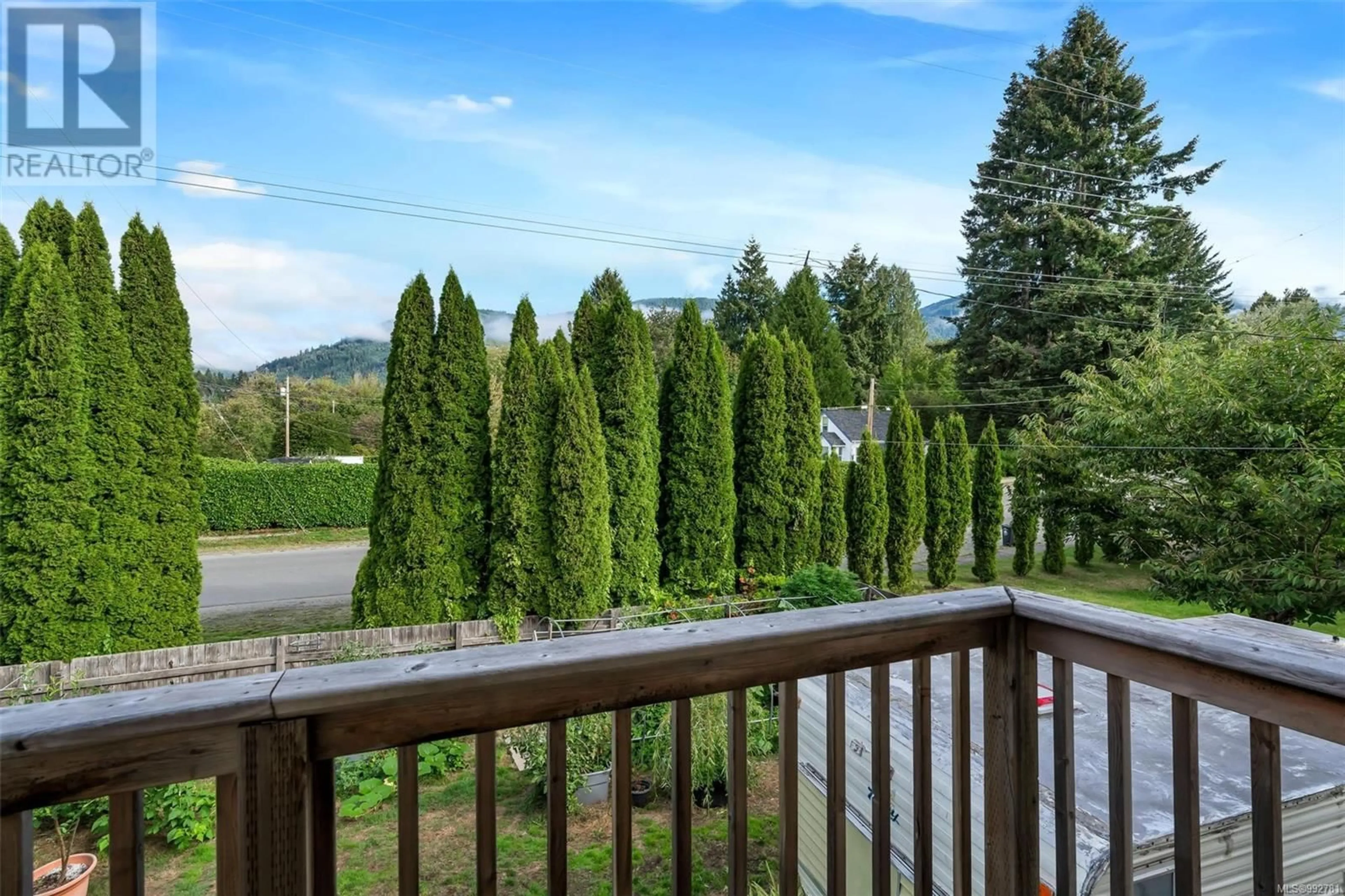 Patio, mountain view for 38 COWICHAN AVENUE, Lake Cowichan British Columbia V0R2G0