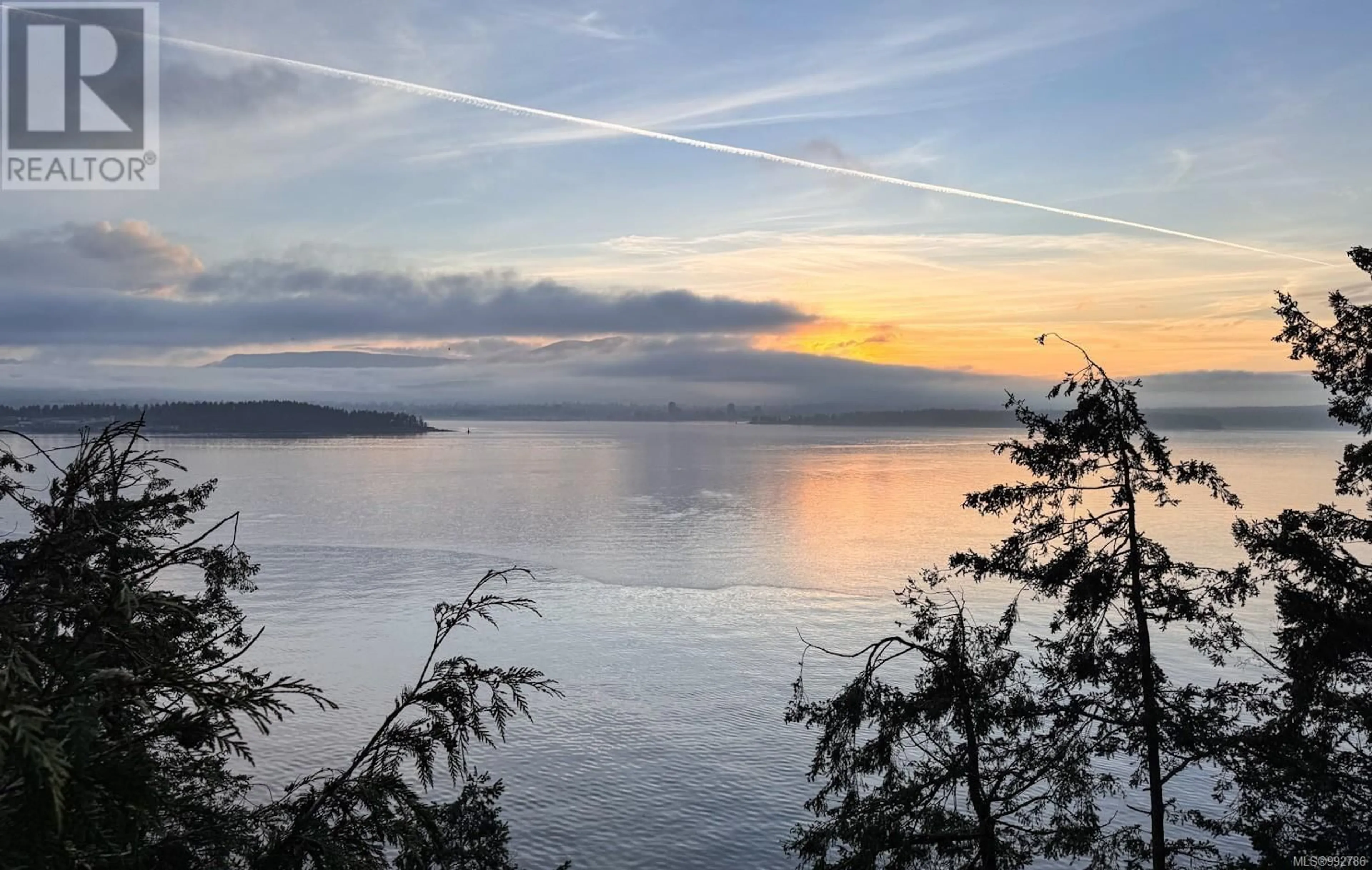 Blurry image for 851 CANSO ROAD, Gabriola Island British Columbia V0R1X2