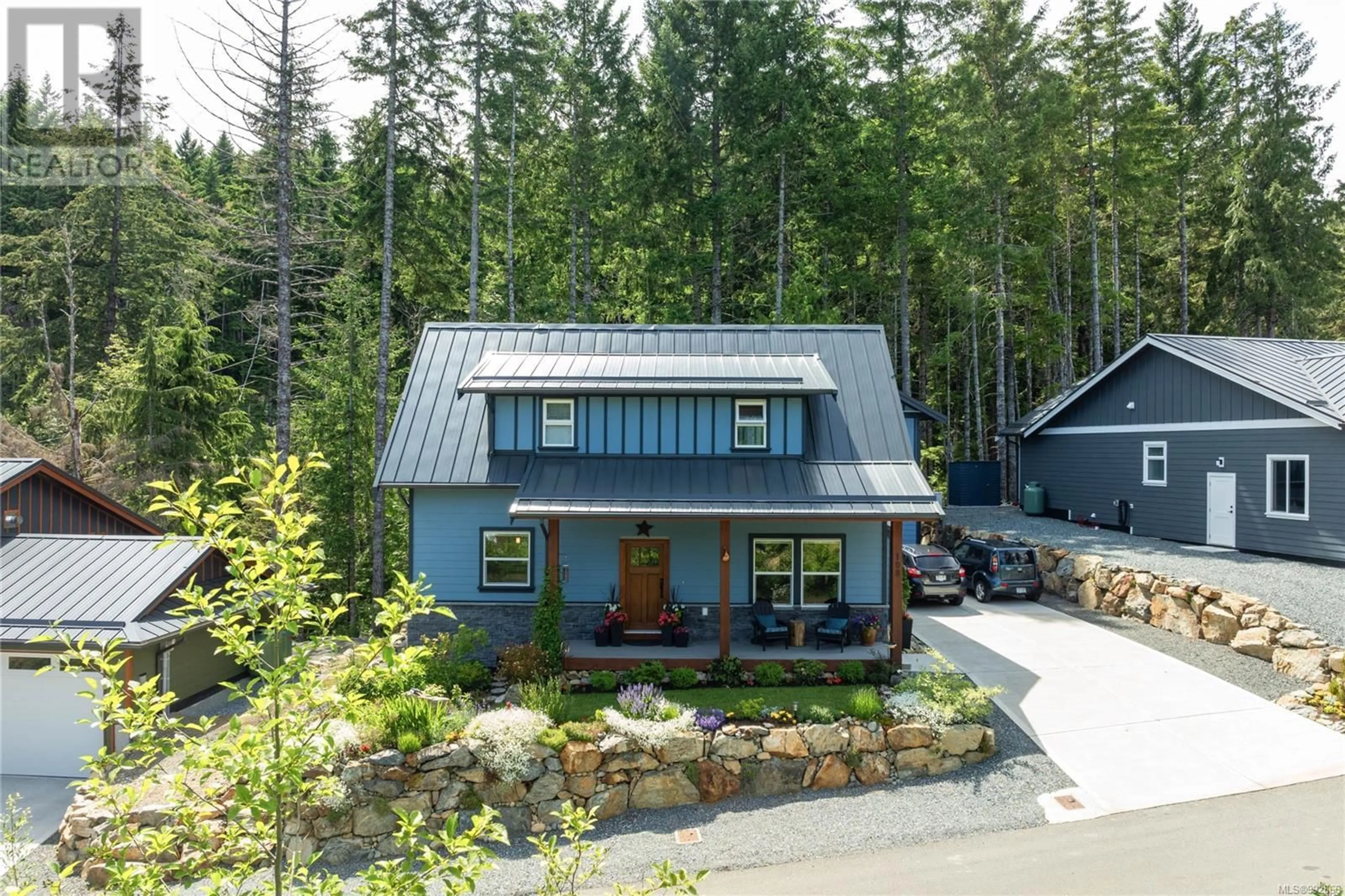 A pic from outside/outdoor area/front of a property/back of a property/a pic from drone, street for 108 TRAILHEAD CIRCLE, Shawnigan Lake British Columbia V0R2W3
