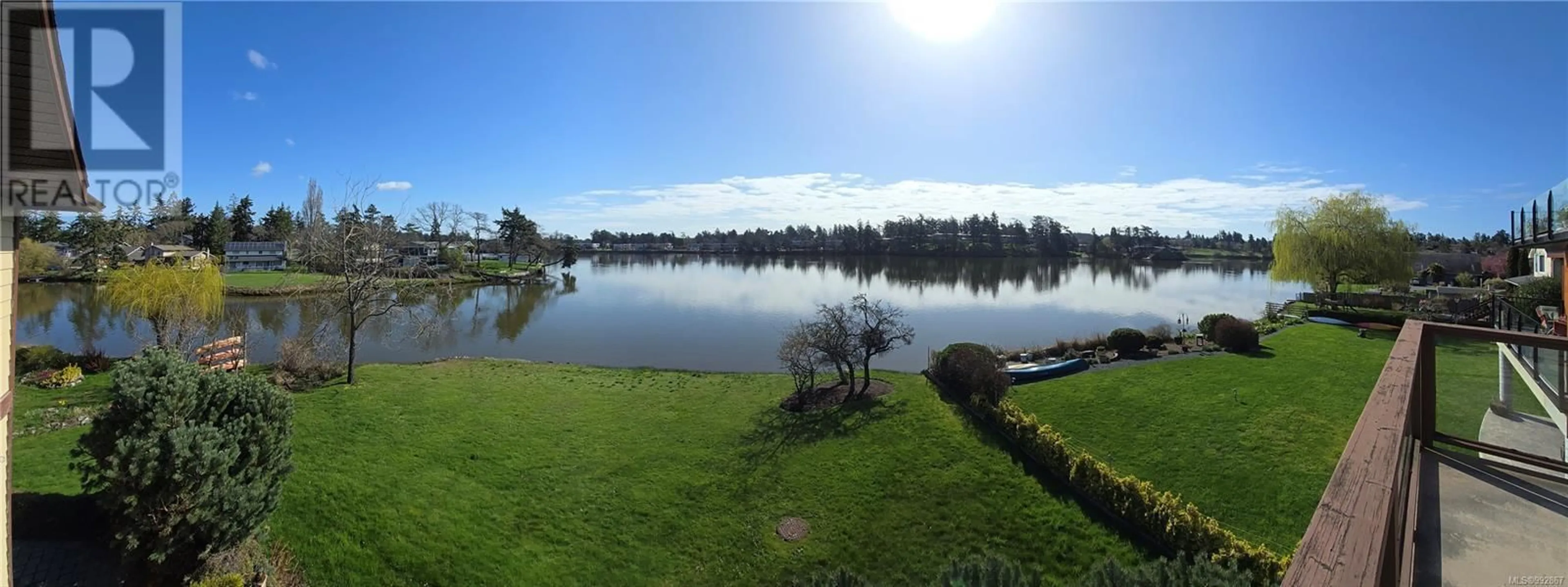 A pic from outside/outdoor area/front of a property/back of a property/a pic from drone, water/lake/river/ocean view for 6 WERRA LANDING, View Royal British Columbia V9B6L1