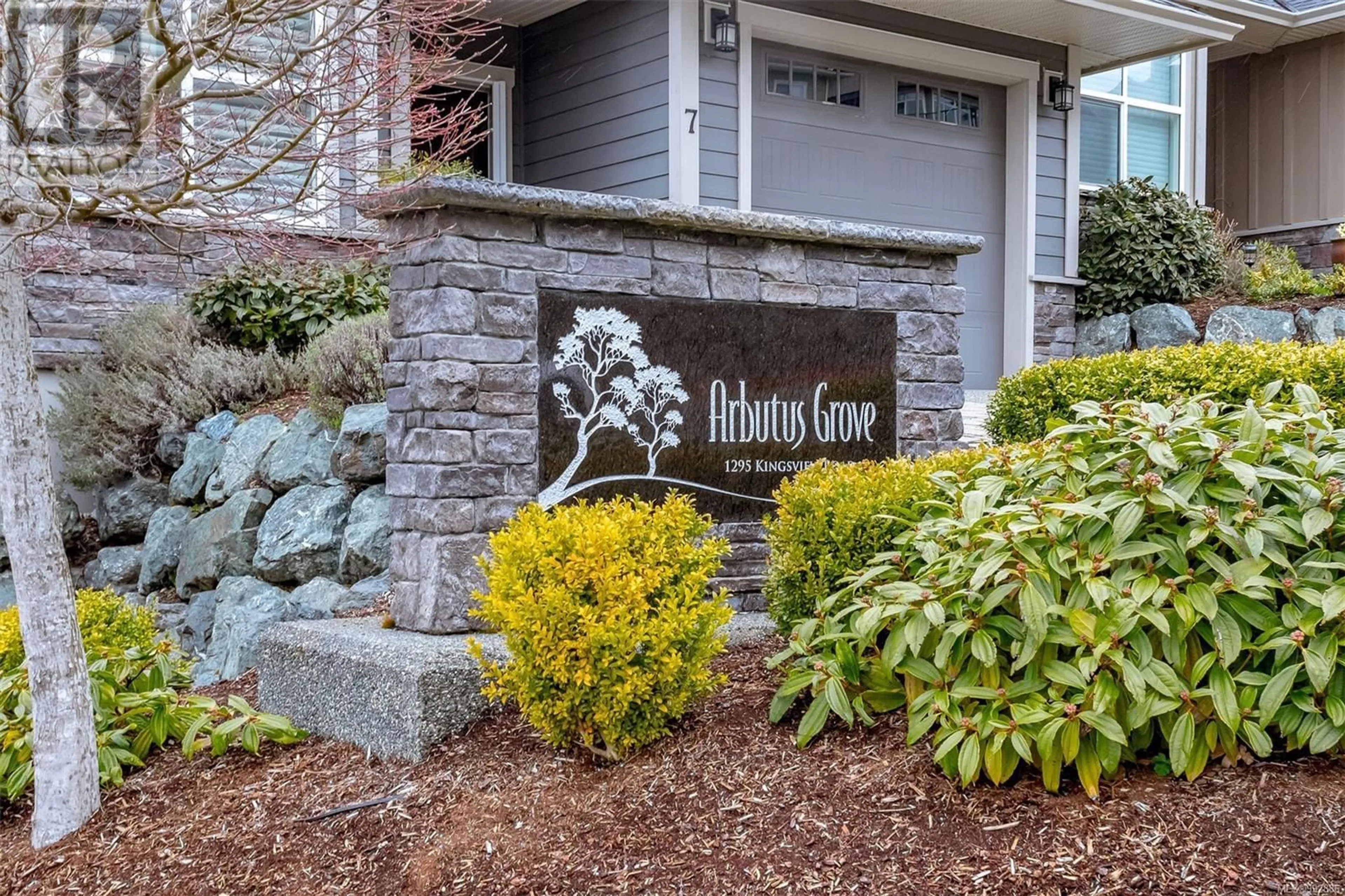 Indoor entryway for 16 - 1295 KINGSVIEW ROAD, Duncan British Columbia V9L0B3