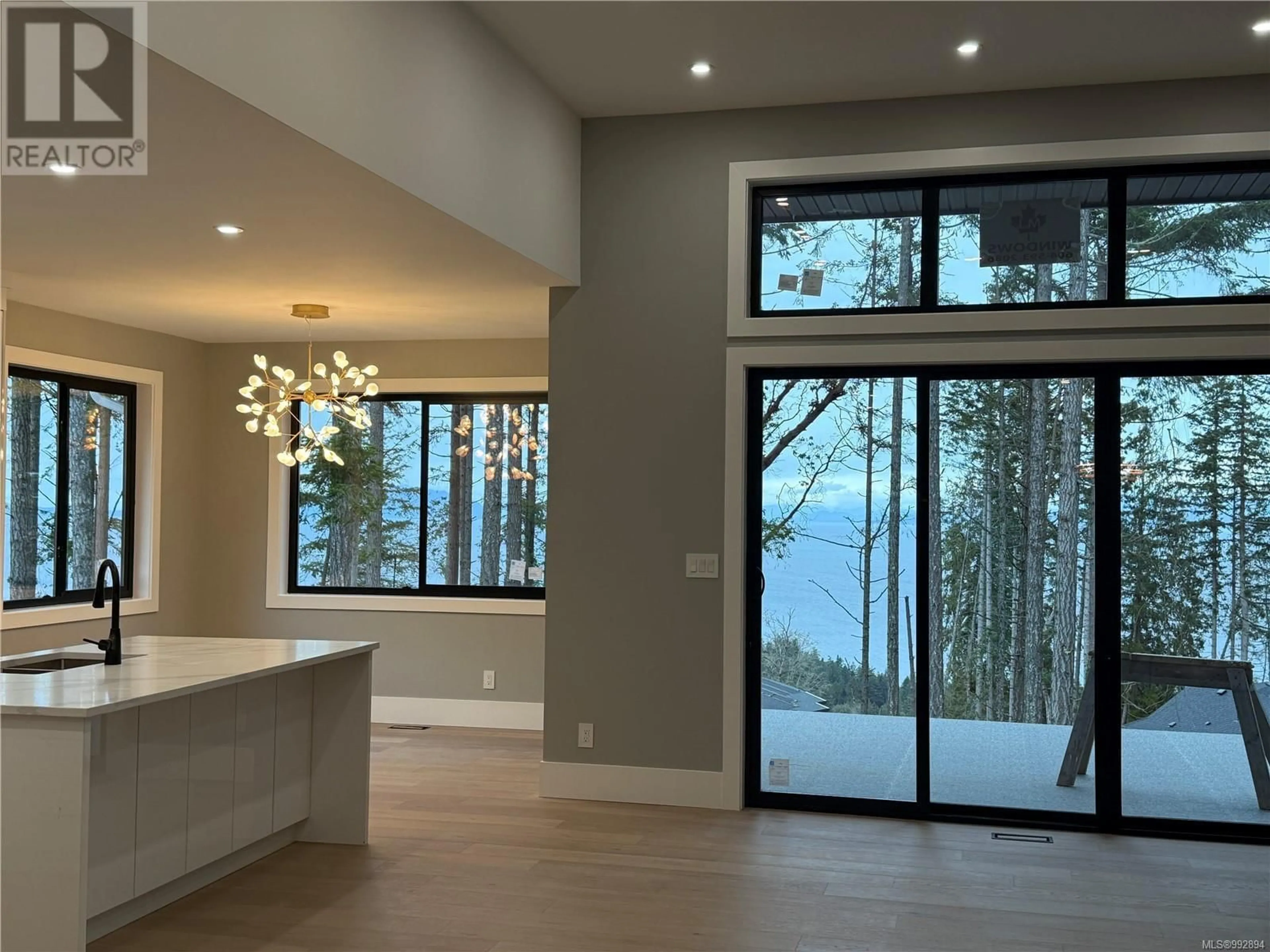 Open concept kitchen, unknown for 4618 GLEN OAKS DRIVE, Nanaimo British Columbia V9T0N2