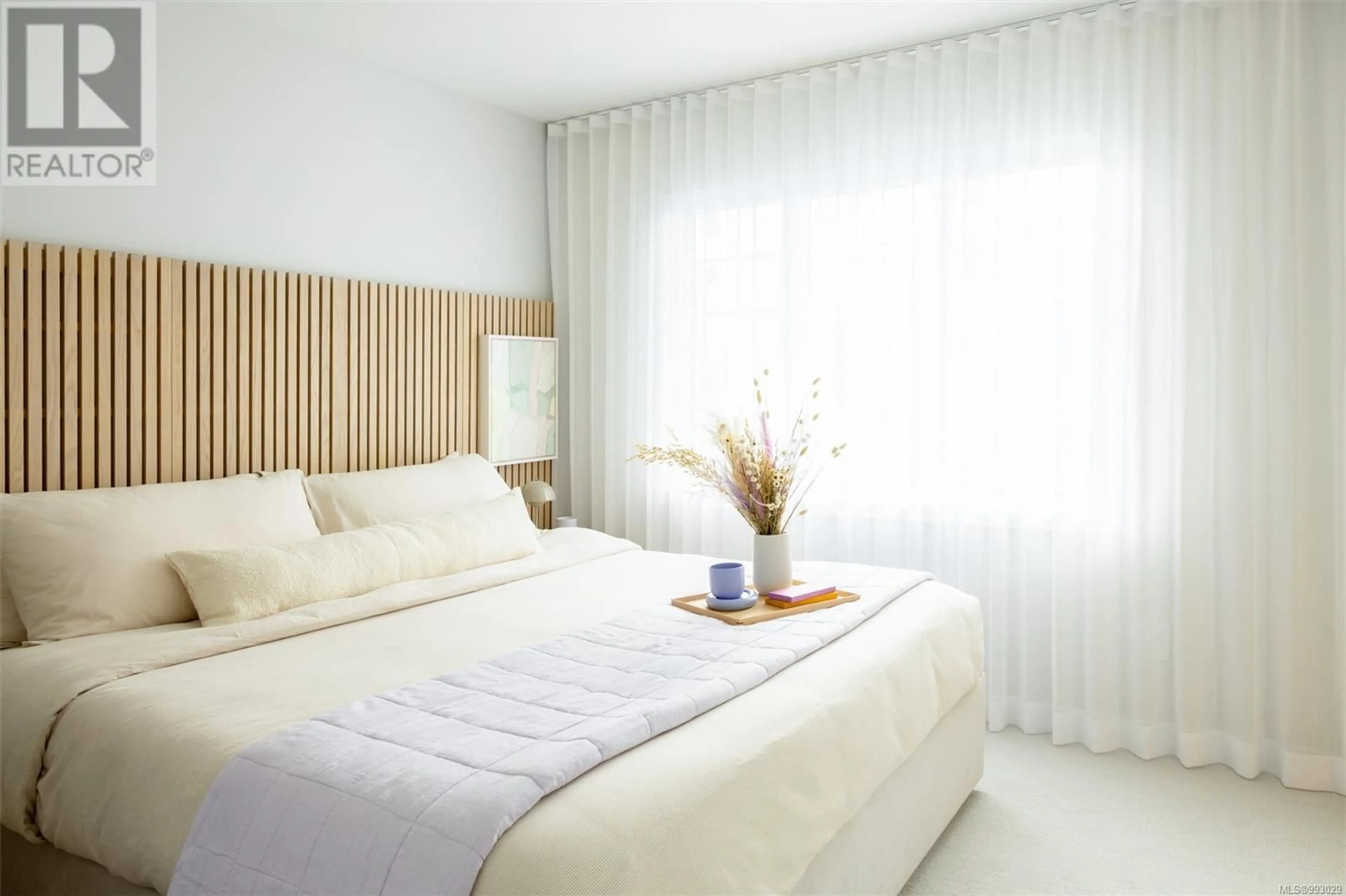 Bedroom with bed, wood/laminate floor for 110 - 3220 GLENDALE PLACE, Langford British Columbia V9B1Y2