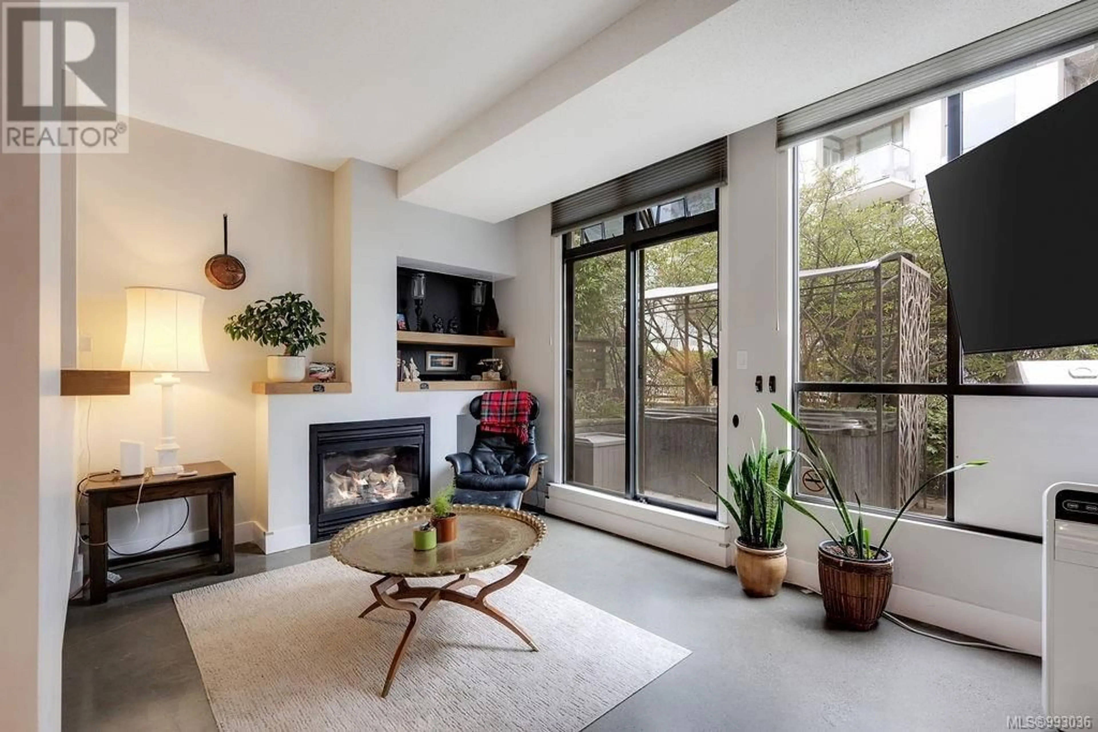 Living room with furniture, unknown for 118 - 409 SWIFT STREET, Victoria British Columbia V8W1S2