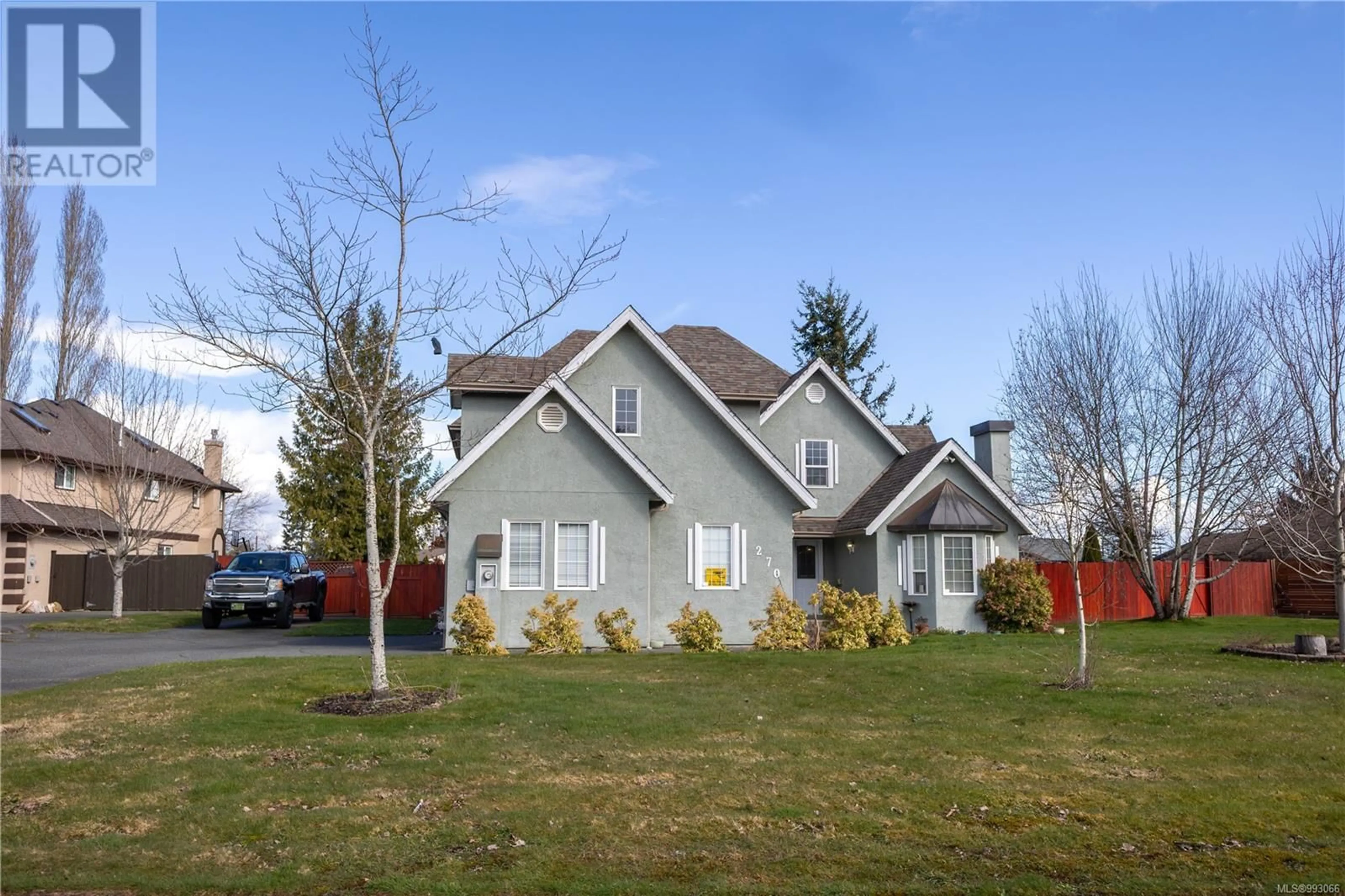 Home with vinyl exterior material, street for 270 DAHL ROAD, Campbell River British Columbia V9W7X8