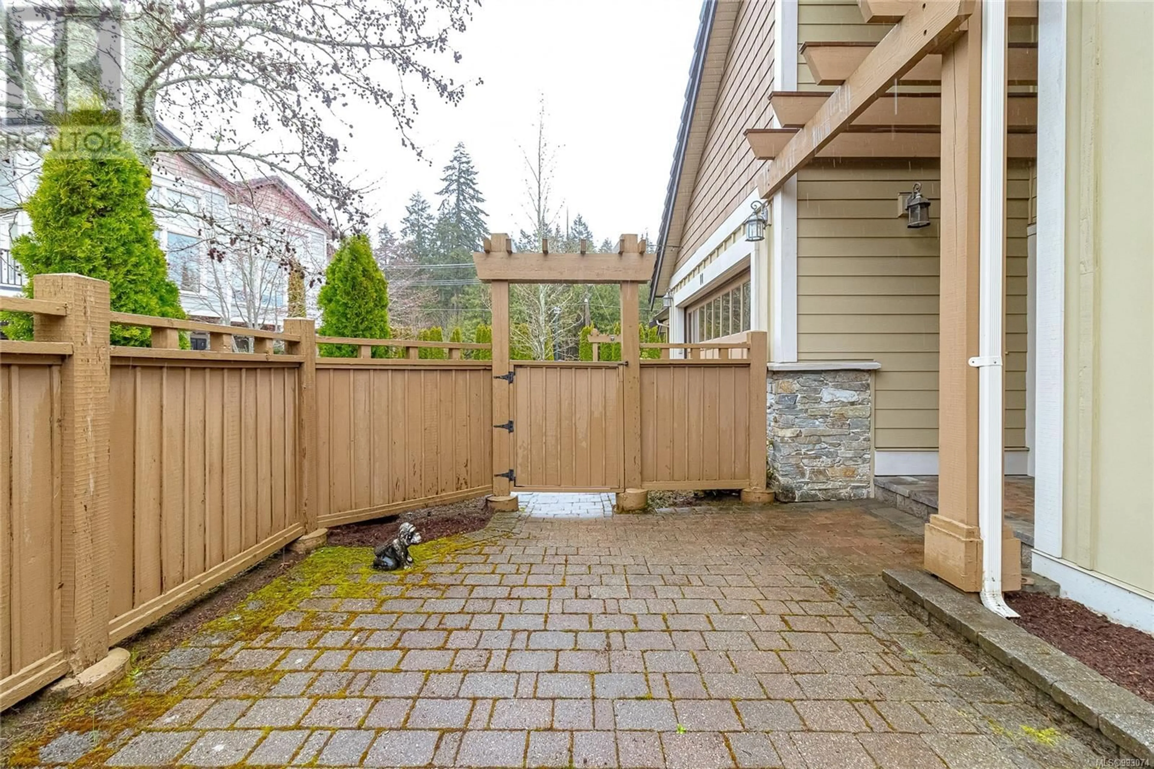 Patio, street for 11 - 630 BROOKSIDE ROAD, Colwood British Columbia V9B3P2