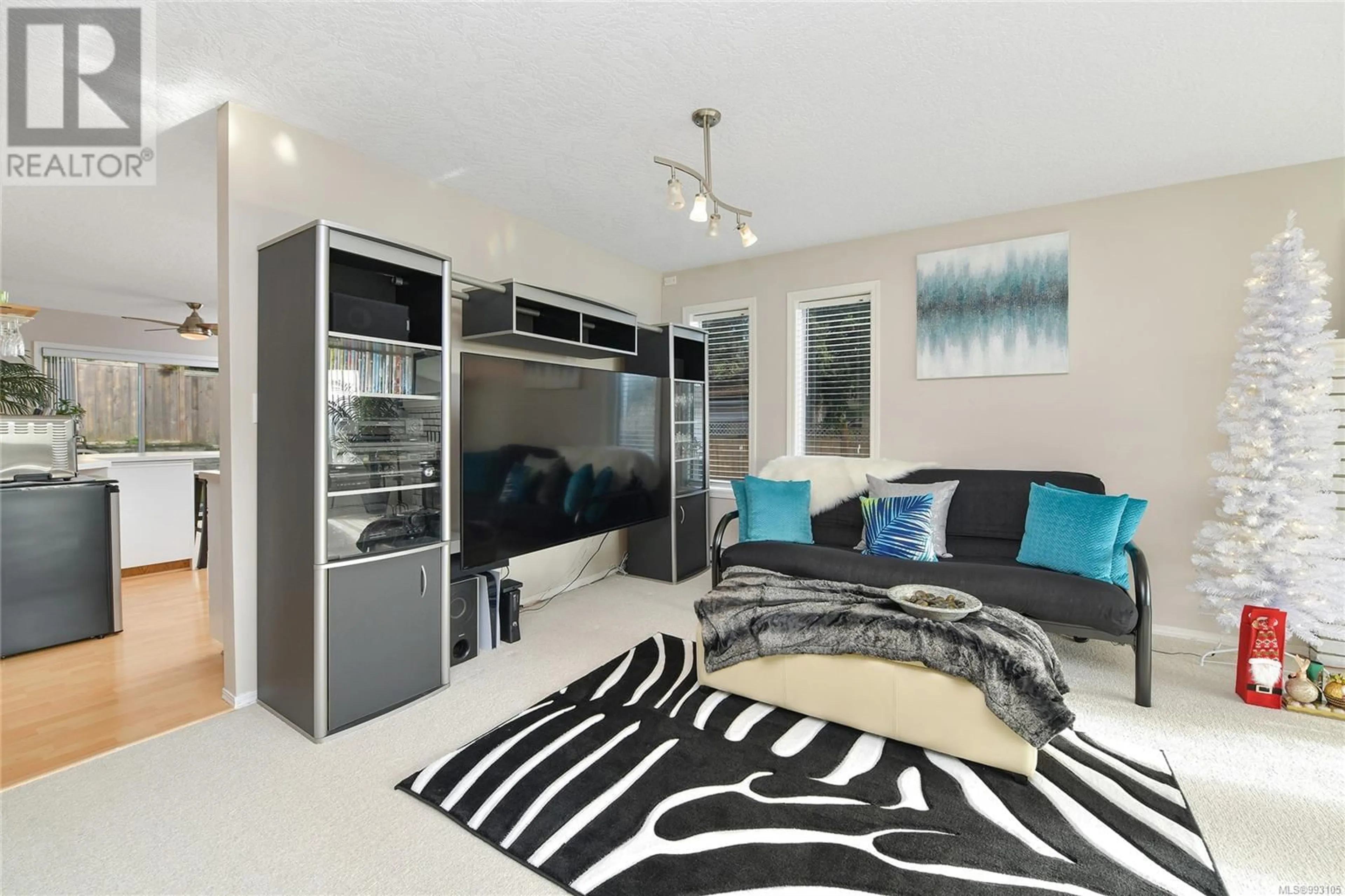 Living room with furniture, unknown for 506 WINDTHROP ROAD, Colwood British Columbia V9C3B5