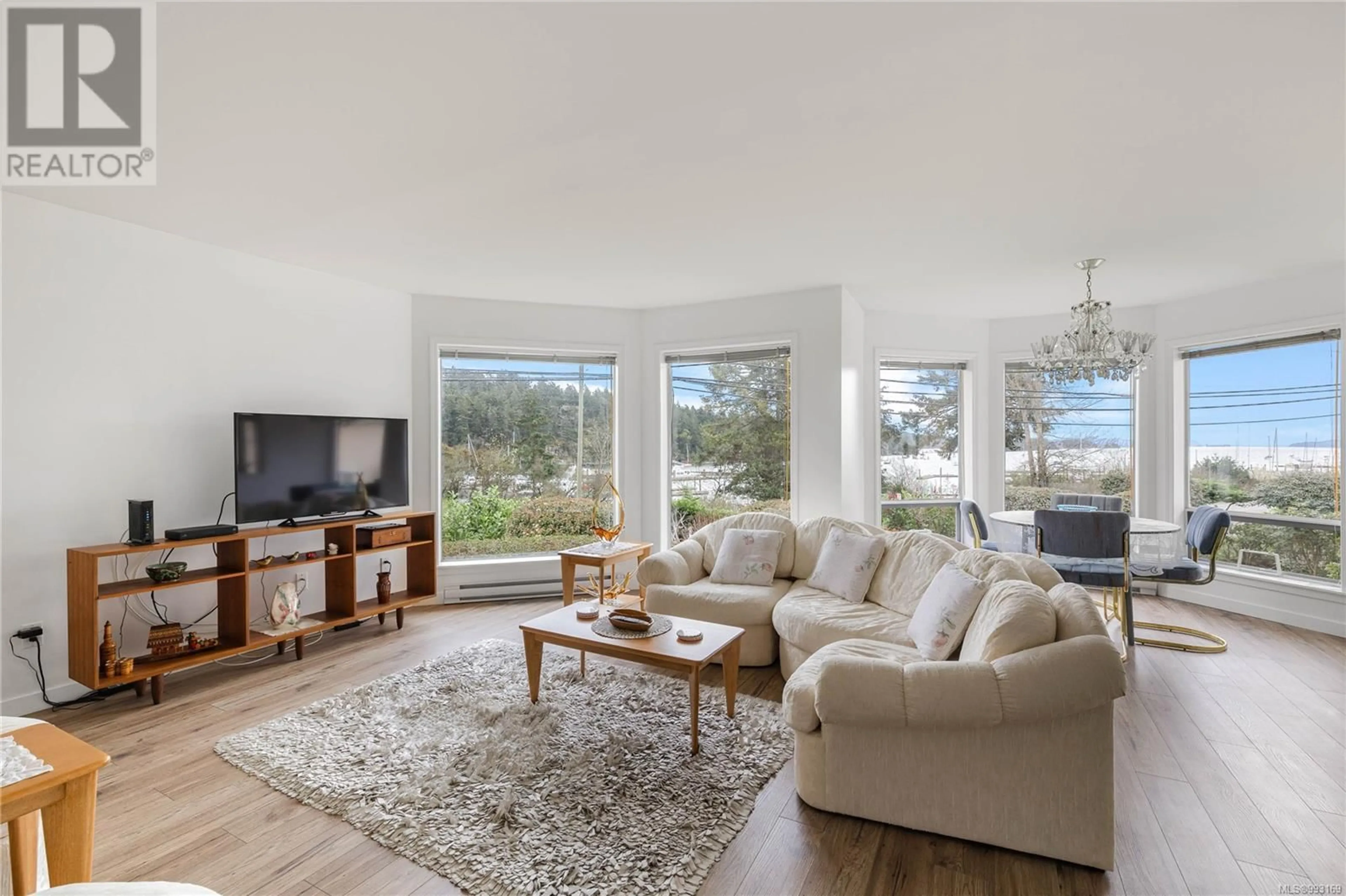 Living room with furniture, unknown for 32 - 258 LOWER GANGES ROAD, Salt Spring British Columbia V8K1S7