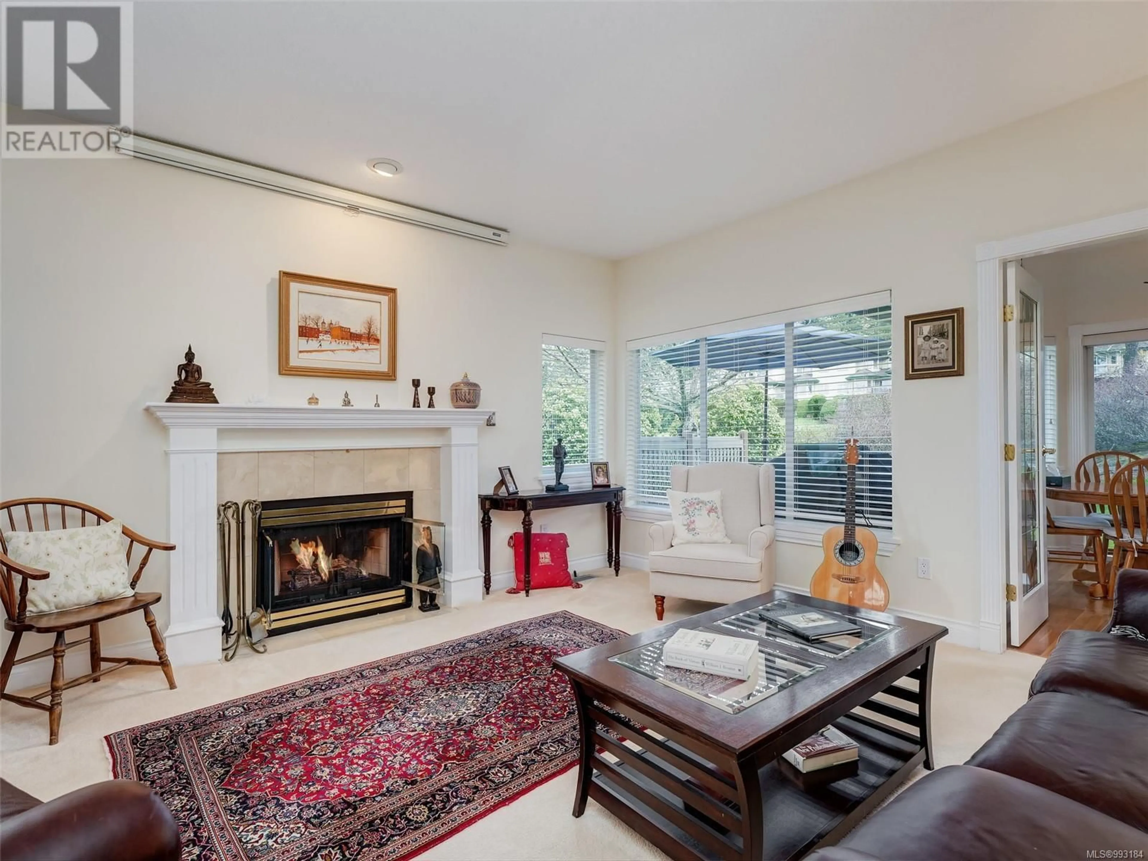 Living room with furniture, unknown for 104 - 530 MARSETT PLACE, Saanich British Columbia V8Z7J2
