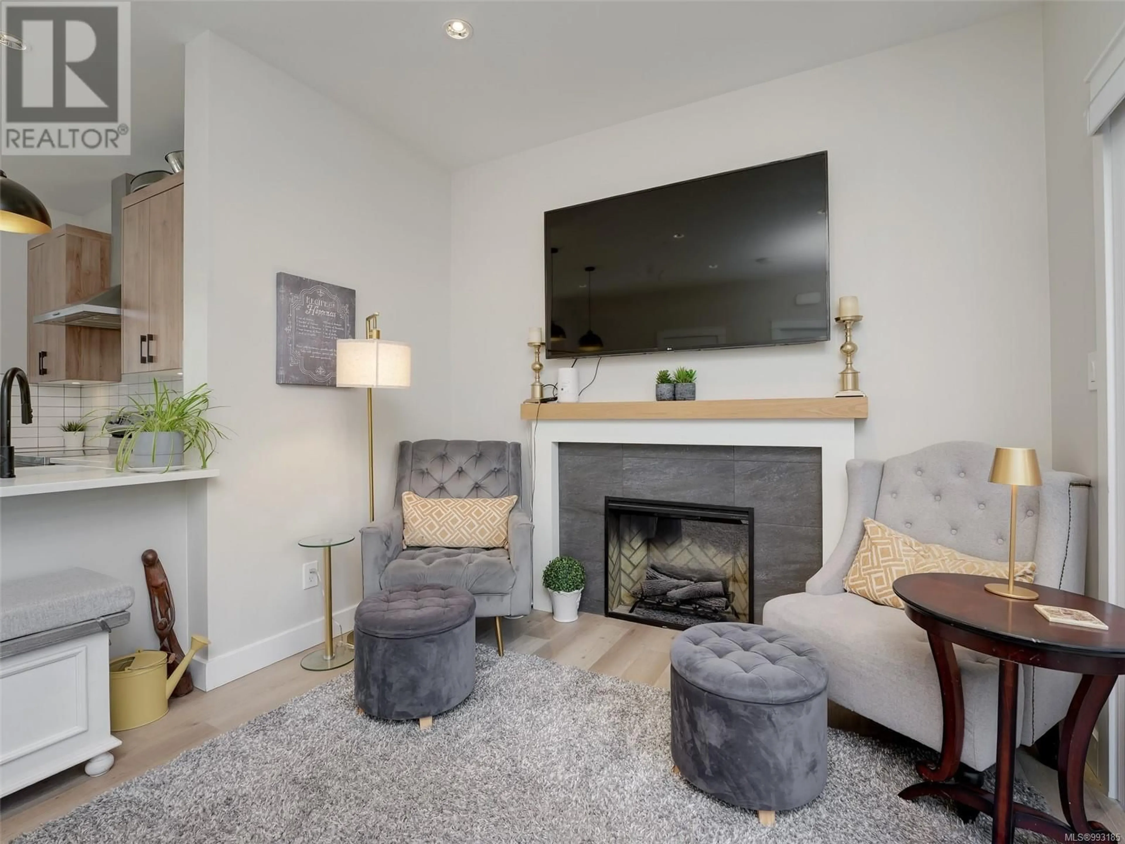 Living room with furniture, unknown for 3587 SHODA CLOSE, Langford British Columbia V9C0E9