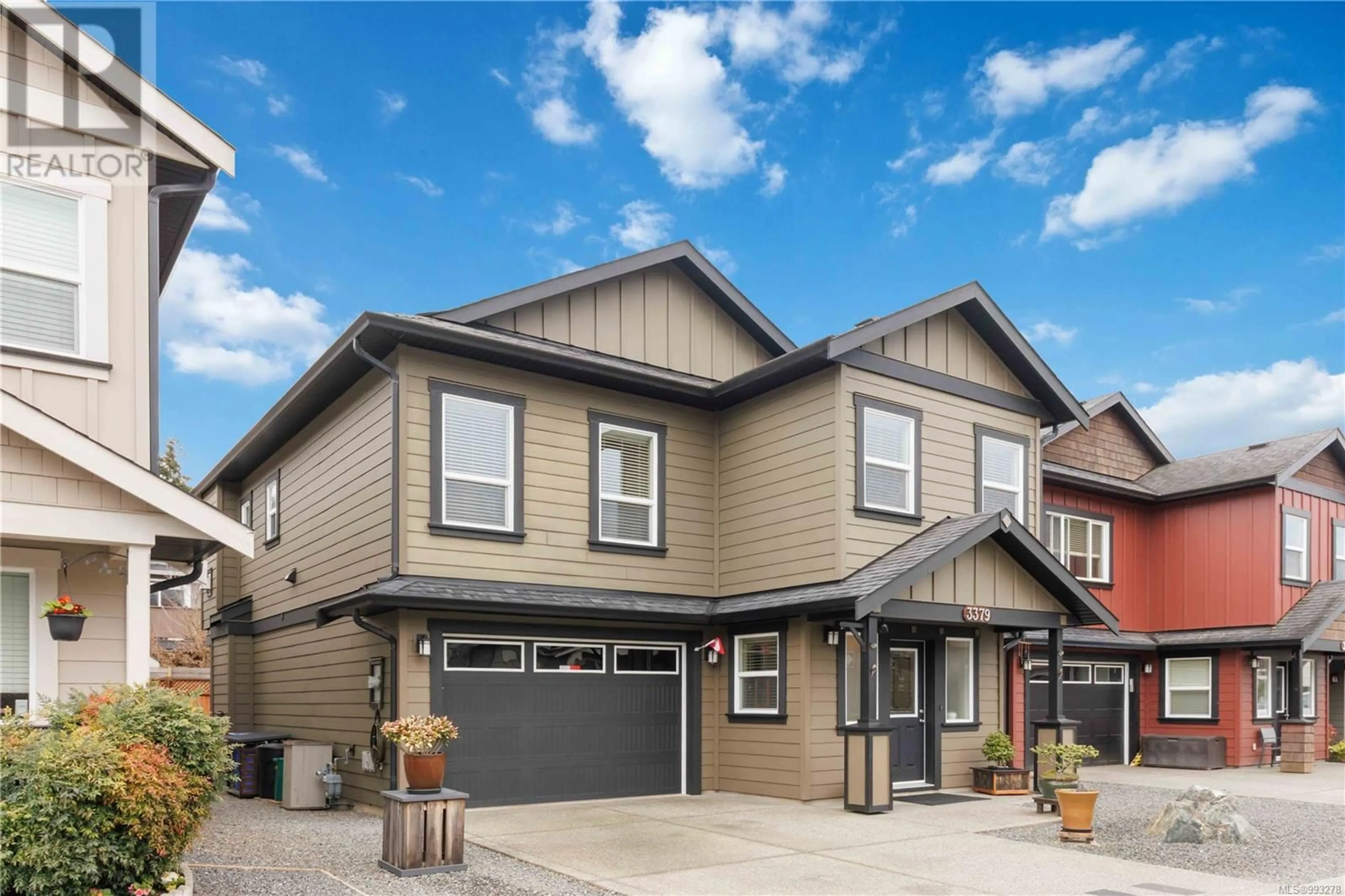 Home with vinyl exterior material, street for 3379 MERLIN ROAD, Langford British Columbia V9C0G9