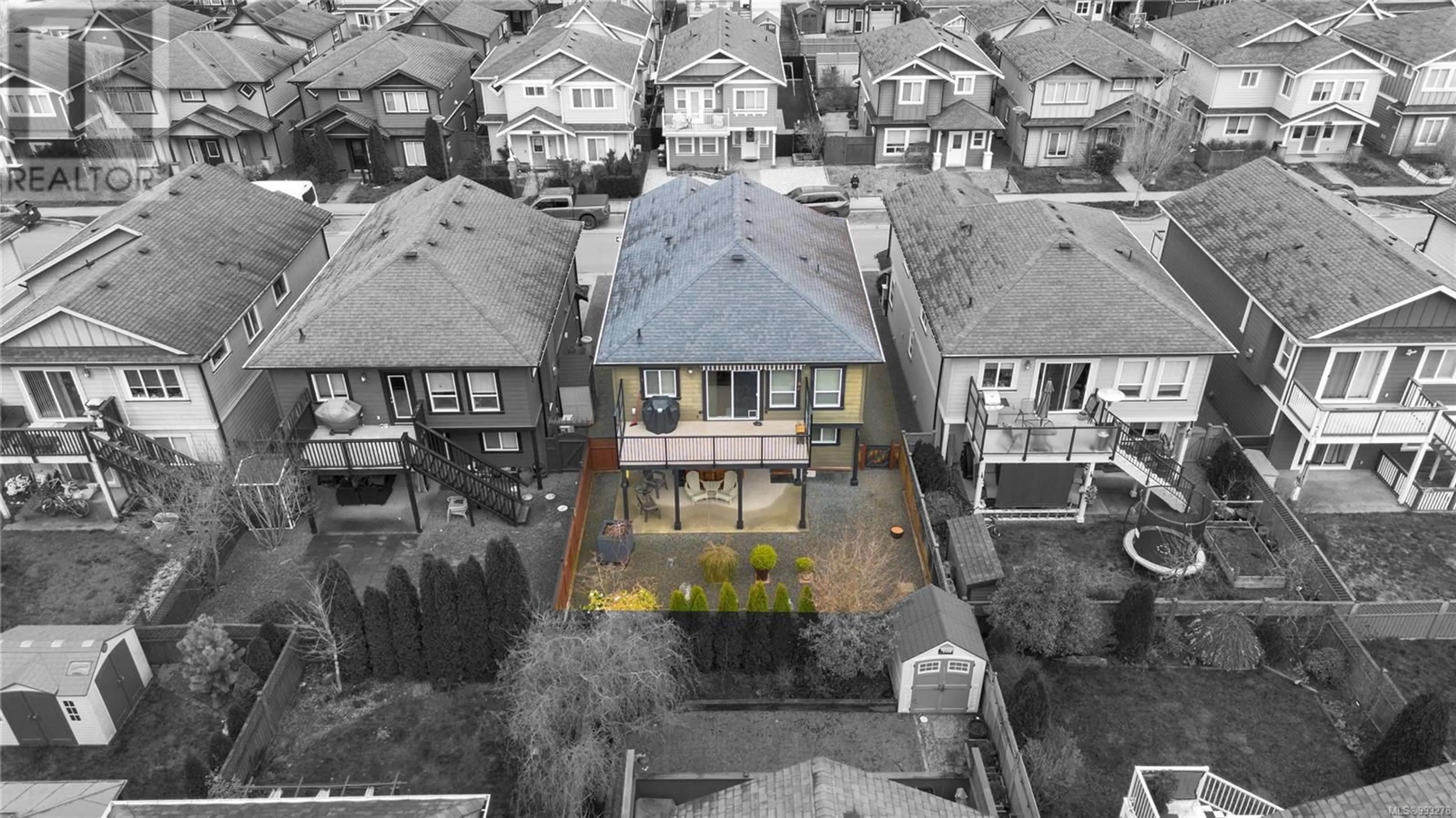 A pic from outside/outdoor area/front of a property/back of a property/a pic from drone, city buildings view from balcony for 3379 MERLIN ROAD, Langford British Columbia V9C0G9