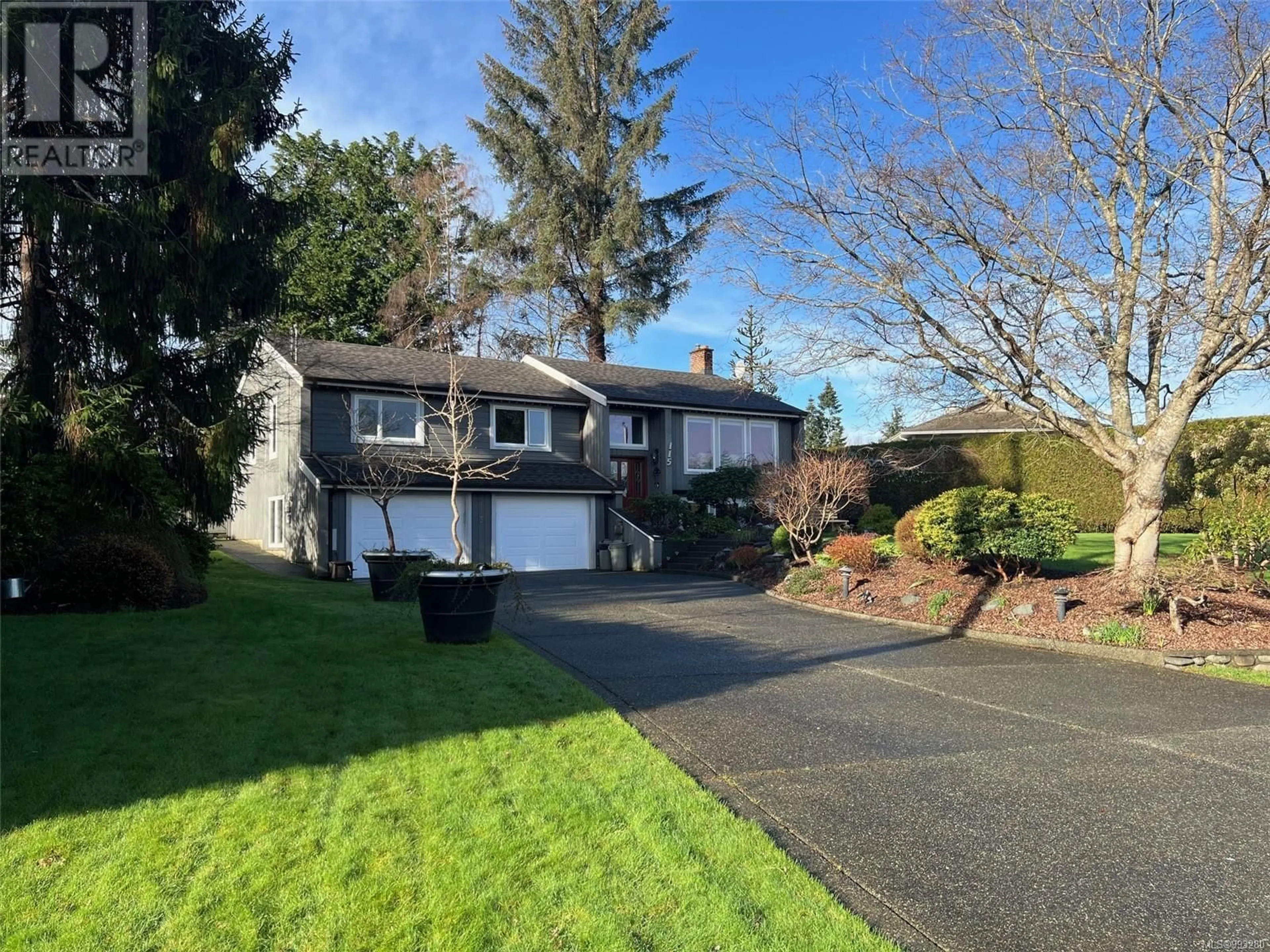 A pic from outside/outdoor area/front of a property/back of a property/a pic from drone, street for 115 ENGLES ROAD, Campbell River British Columbia V9H1J8