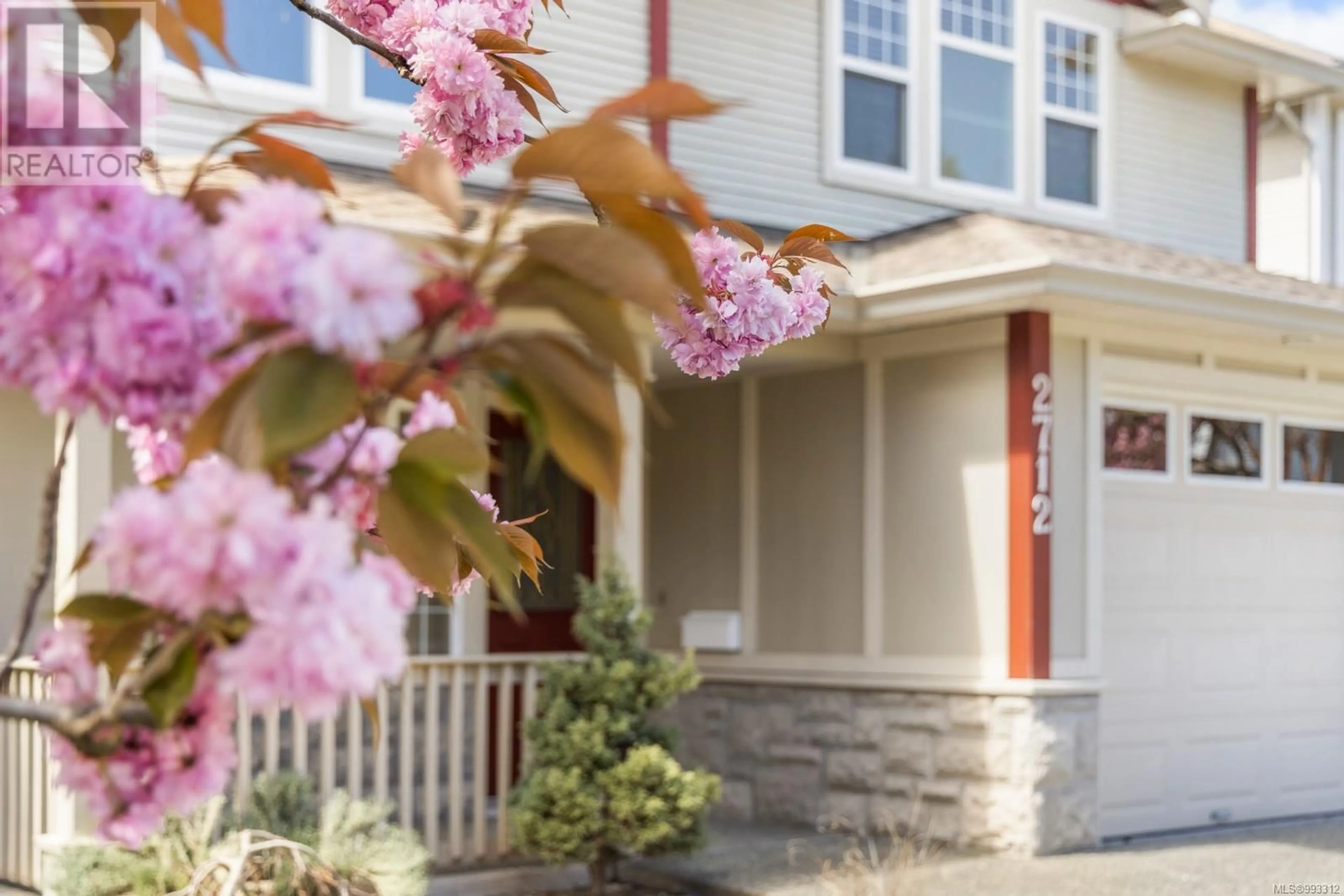 Home with vinyl exterior material, street for 2712 WINDMAN LANE, Langford British Columbia V9B6N3