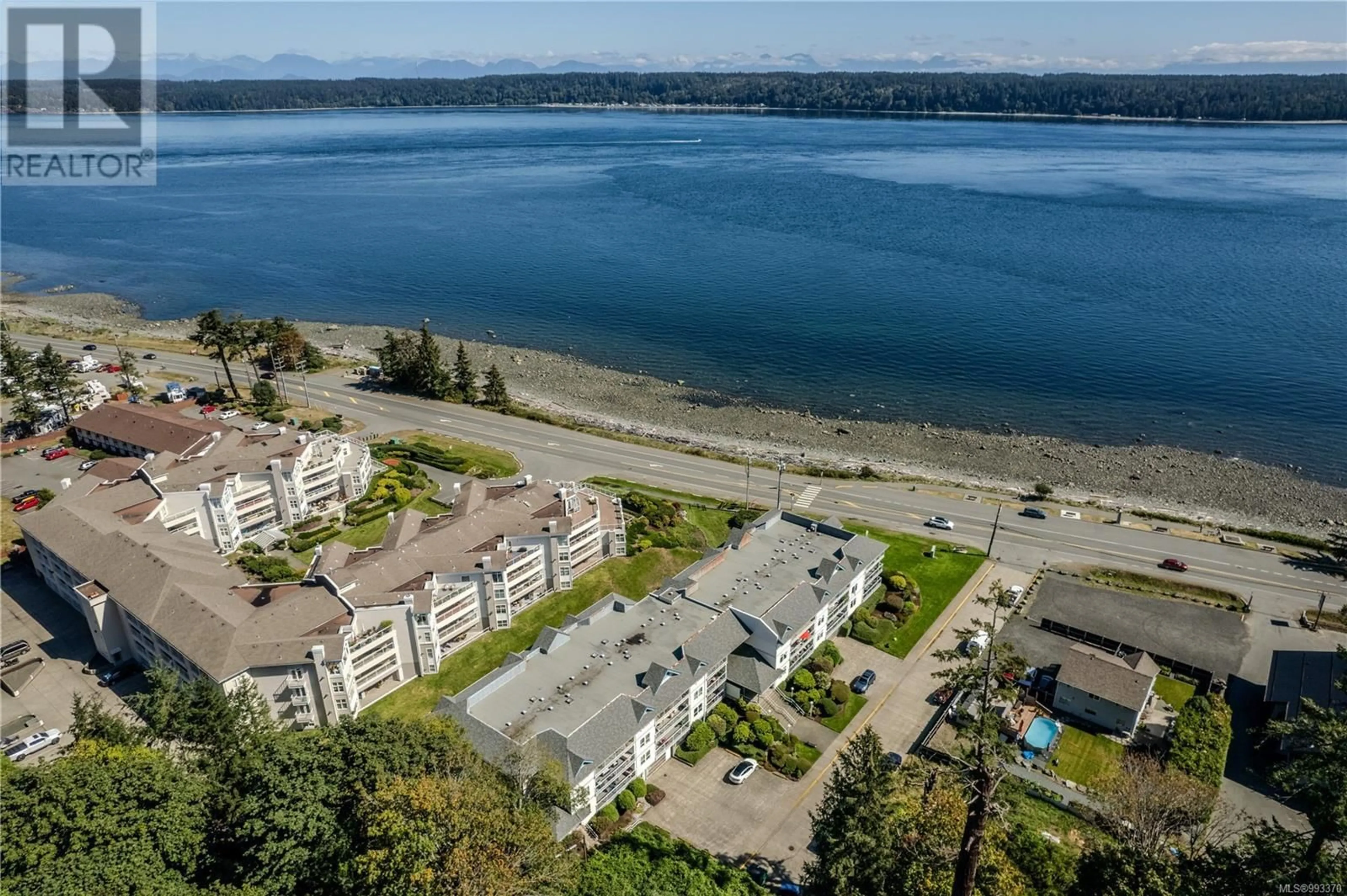 A pic from outside/outdoor area/front of a property/back of a property/a pic from drone, water/lake/river/ocean view for 328 - 390 ISLAND HIGHWAY SOUTH, Campbell River British Columbia V9W1A5