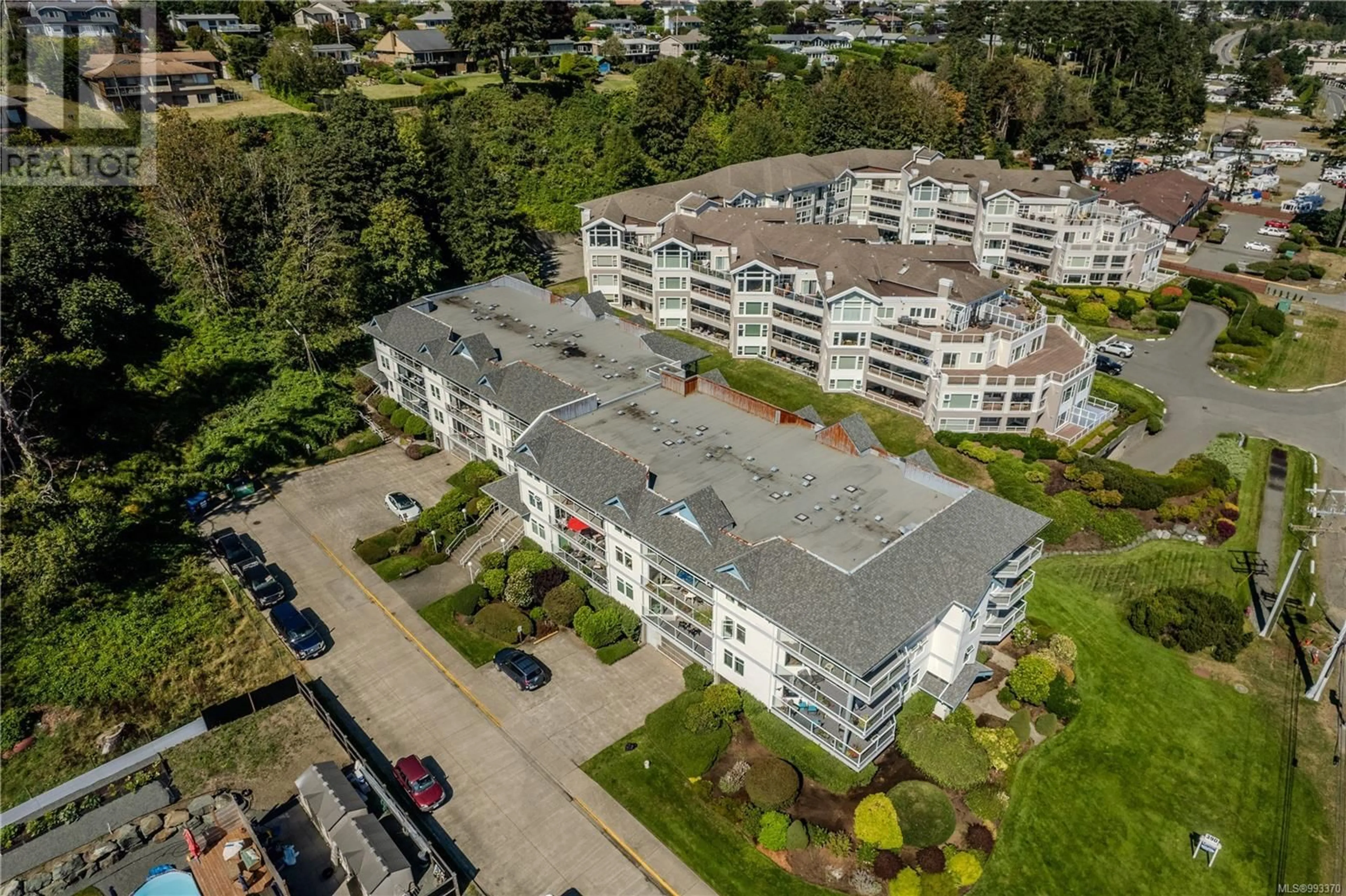 A pic from outside/outdoor area/front of a property/back of a property/a pic from drone, unknown for 328 - 390 ISLAND HIGHWAY SOUTH, Campbell River British Columbia V9W1A5
