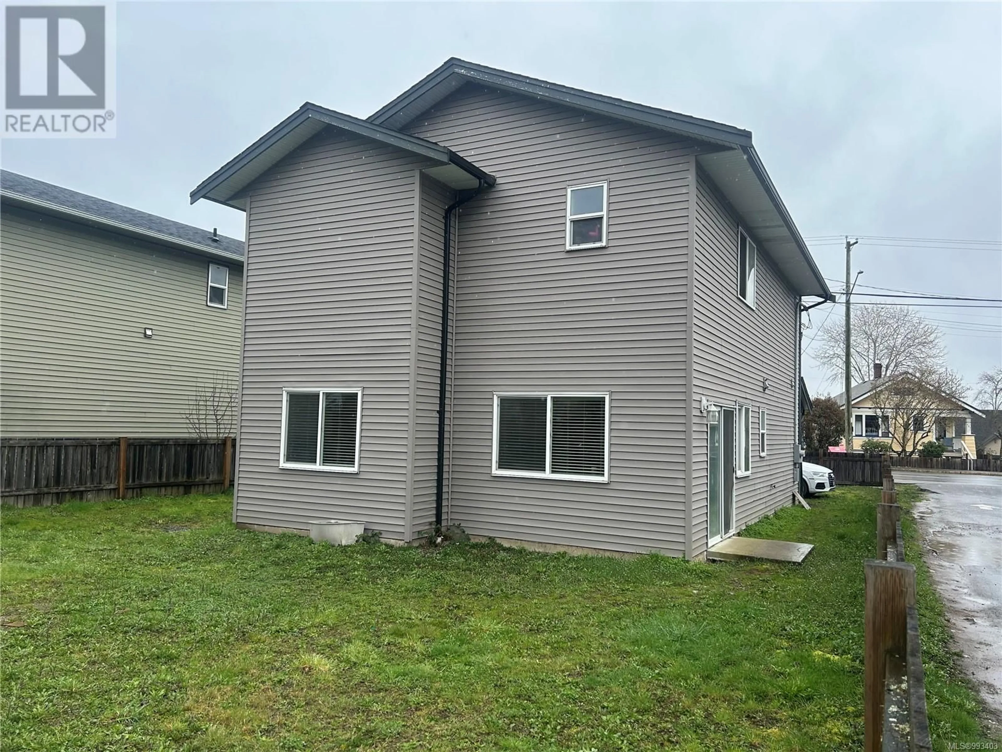 Home with vinyl exterior material, building for 148 VICTORIA ROAD, Nanaimo British Columbia V8K1P3