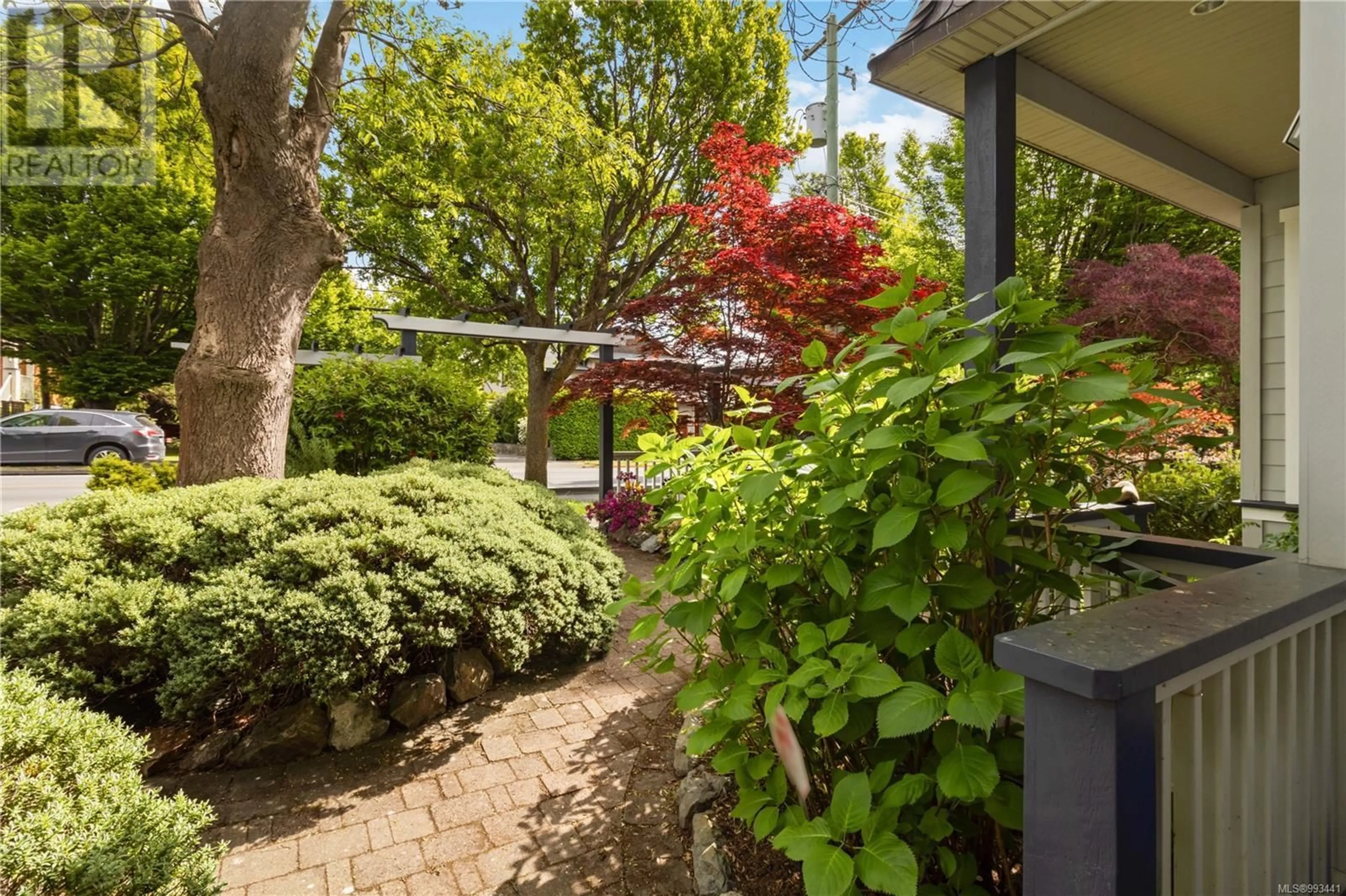 Patio, street for 1 - 209 SUPERIOR STREET, Victoria British Columbia V8V1T4