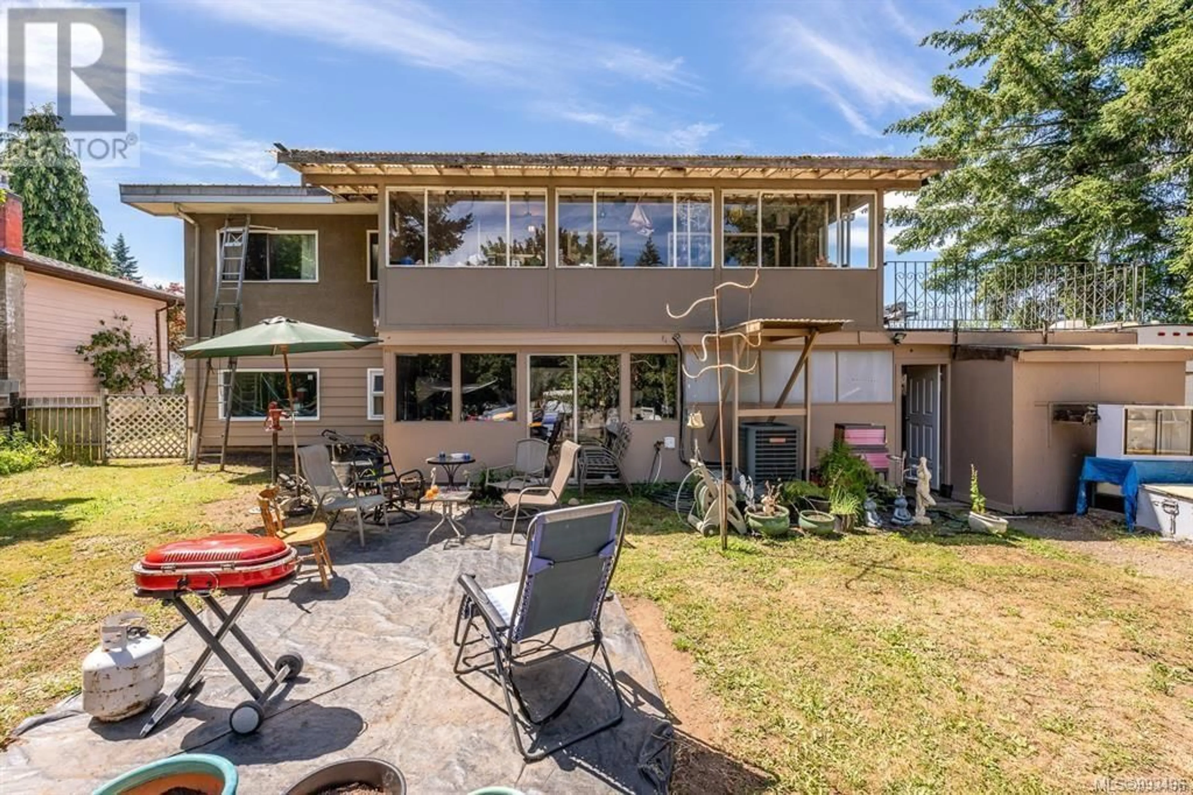Patio, mountain view for 4732 OAKRIDGE DRIVE, Courtenay British Columbia V9N6A8