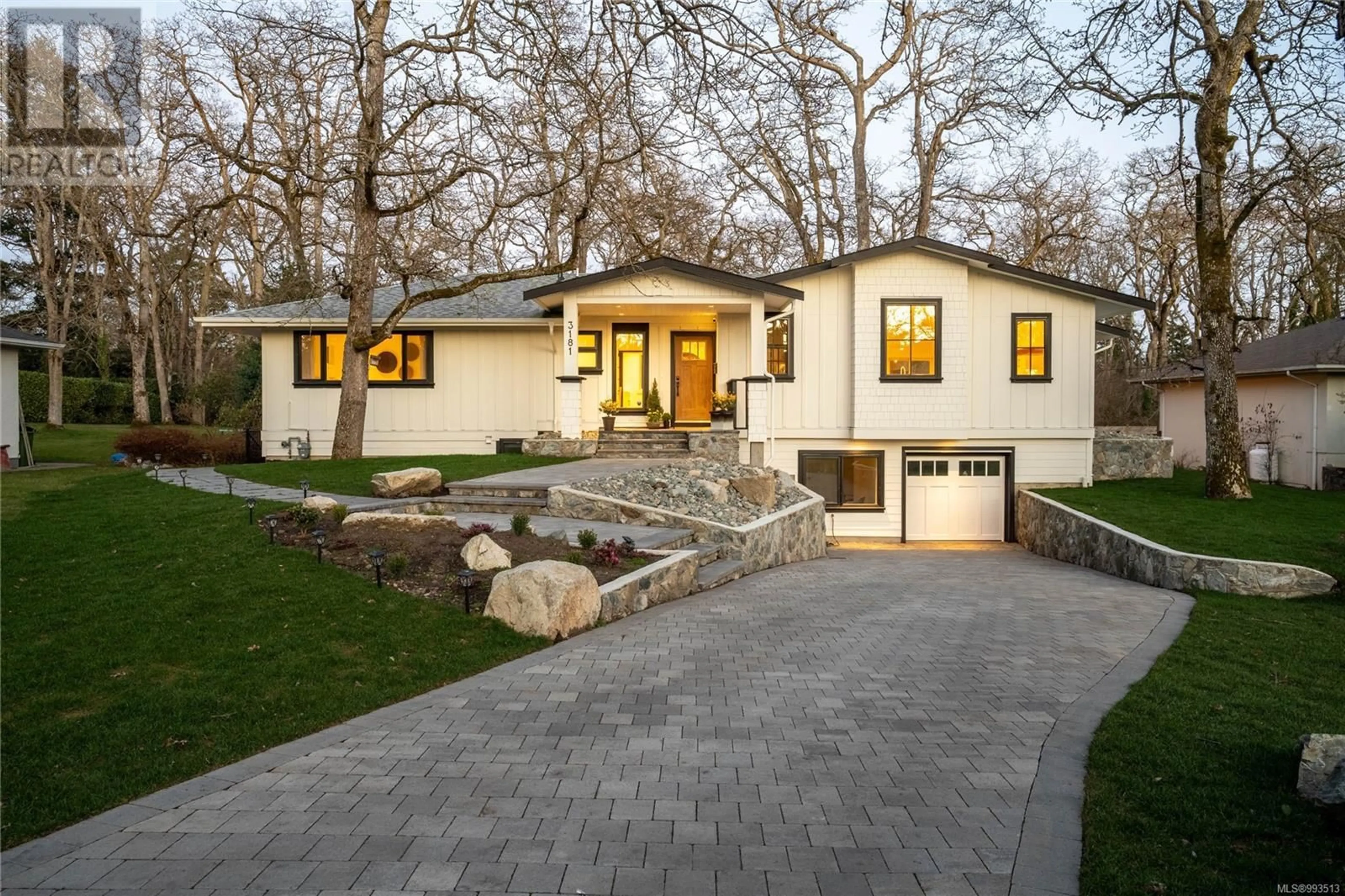Home with brick exterior material, street for 3181 WOODBURN AVENUE, Oak Bay British Columbia V8P5B8
