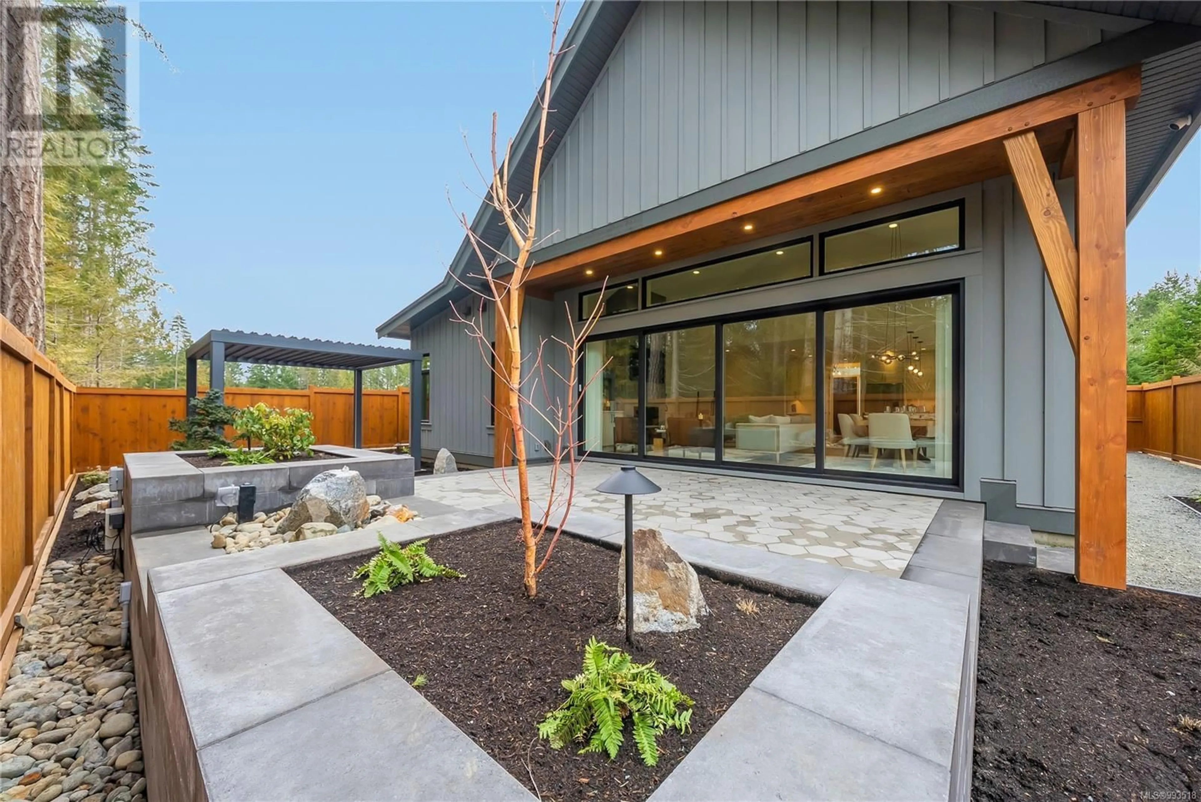 Patio, unknown for 536 BALATA BAY DRIVE, Qualicum Beach British Columbia V9K1M5