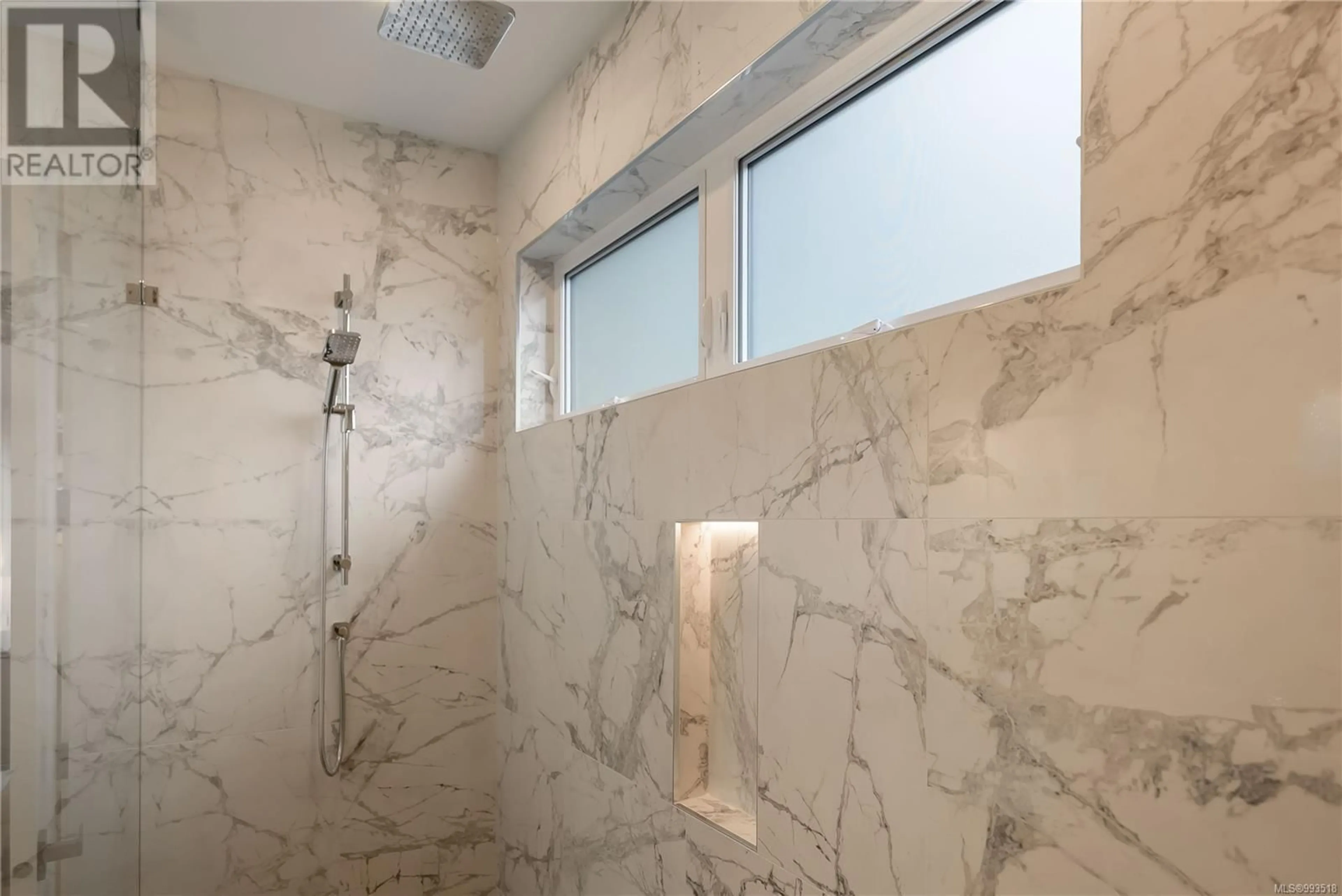 Contemporary bathroom, ceramic/tile floor for 536 BALATA BAY DRIVE, Qualicum Beach British Columbia V9K1M5