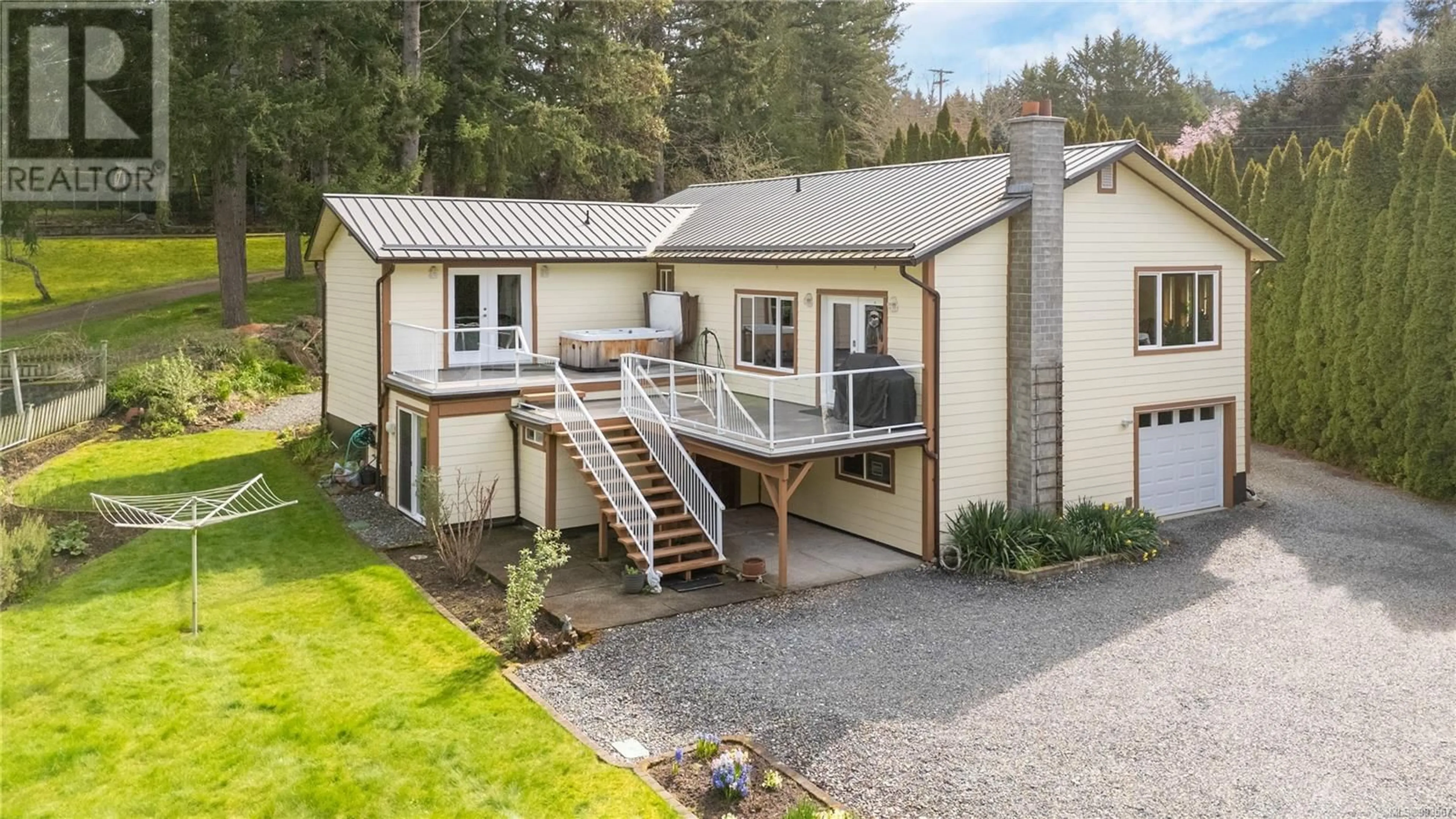 A pic from outside/outdoor area/front of a property/back of a property/a pic from drone, unknown for 2897 FULLER LAKE ROAD, Chemainus British Columbia V0R1K5