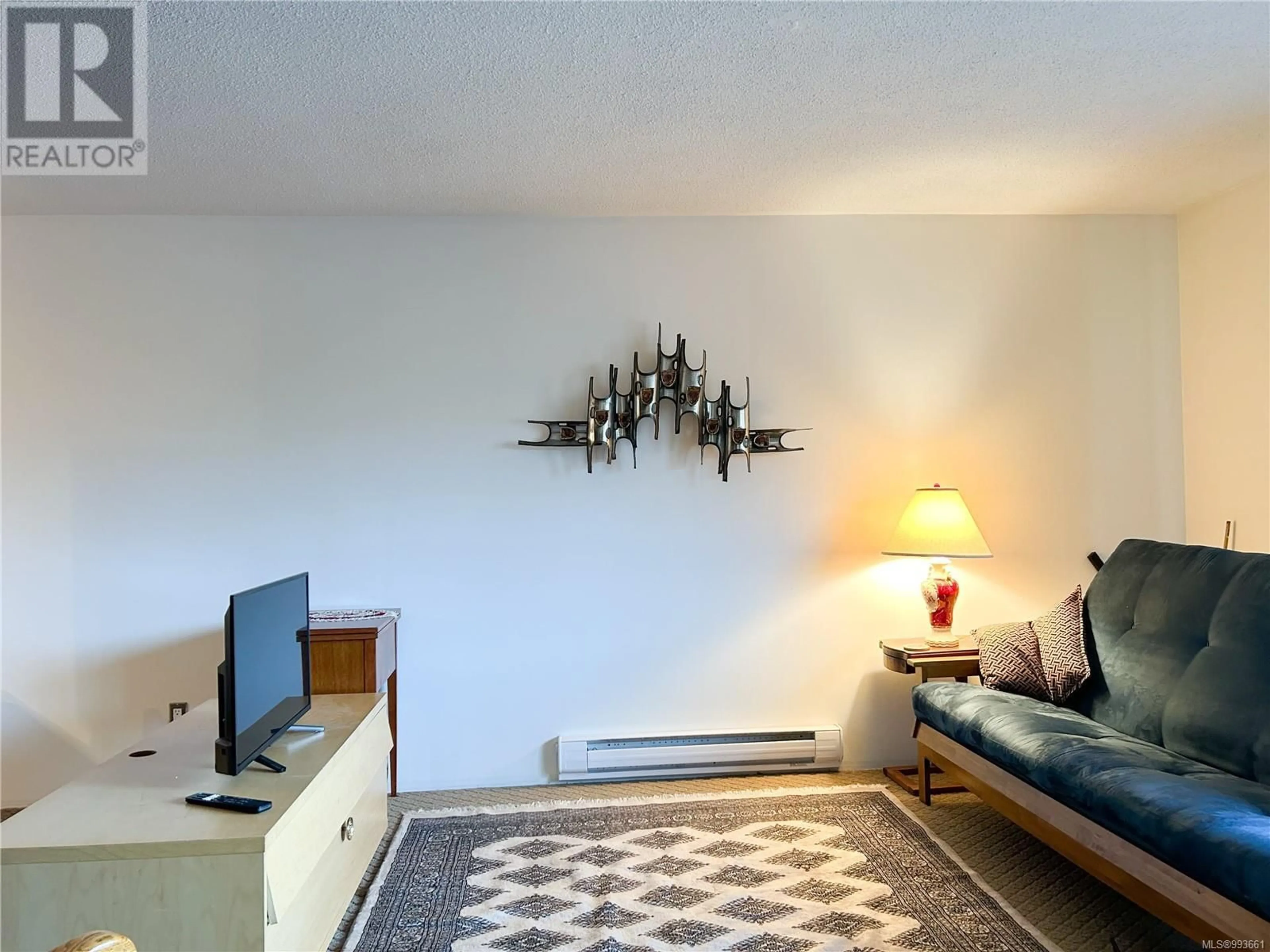 Living room with furniture, unknown for 310 - 550 BRADLEY STREET, Nanaimo British Columbia V9S5N4