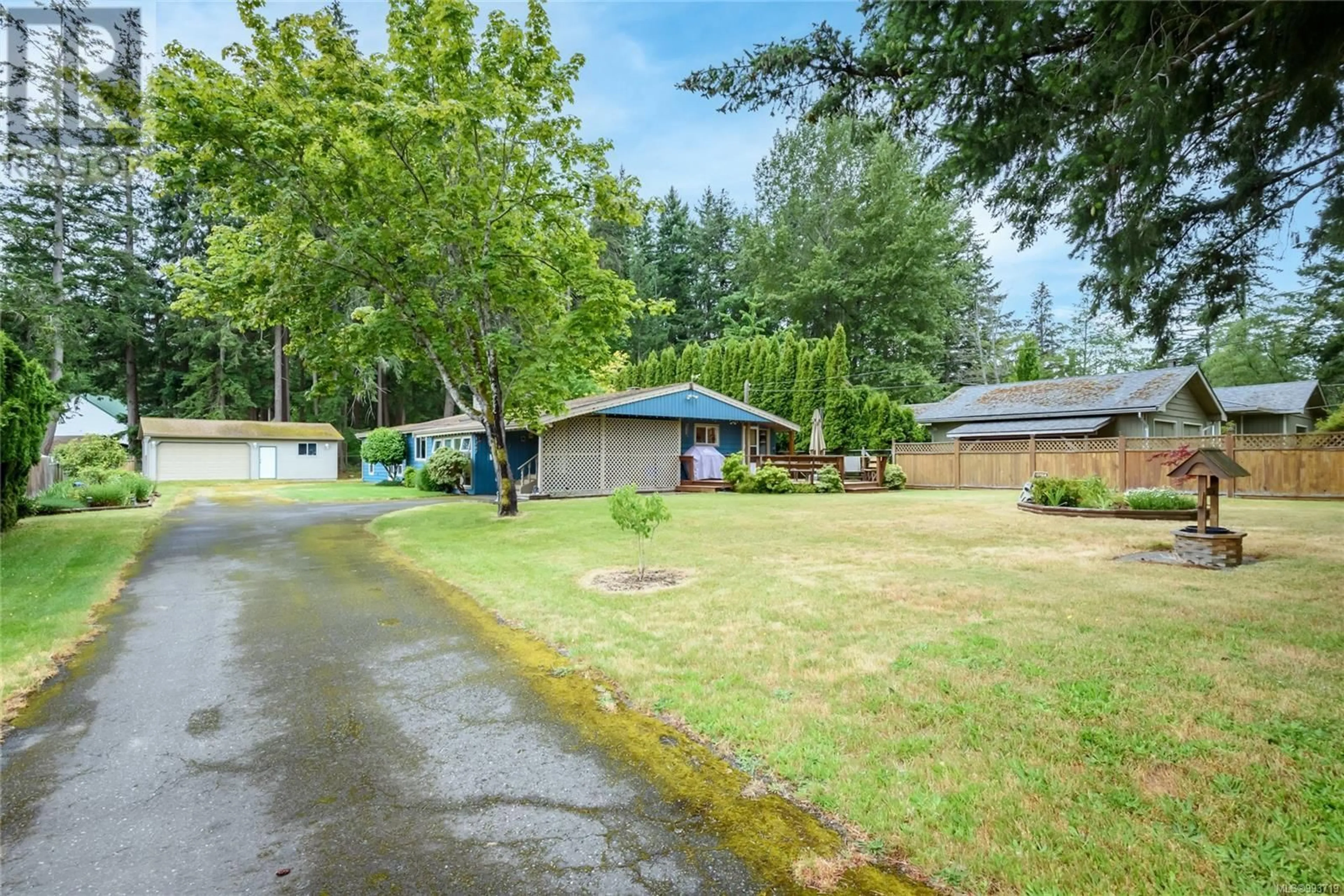 A pic from outside/outdoor area/front of a property/back of a property/a pic from drone, unknown for 1267 DON ROAD, Comox British Columbia V9M4C4