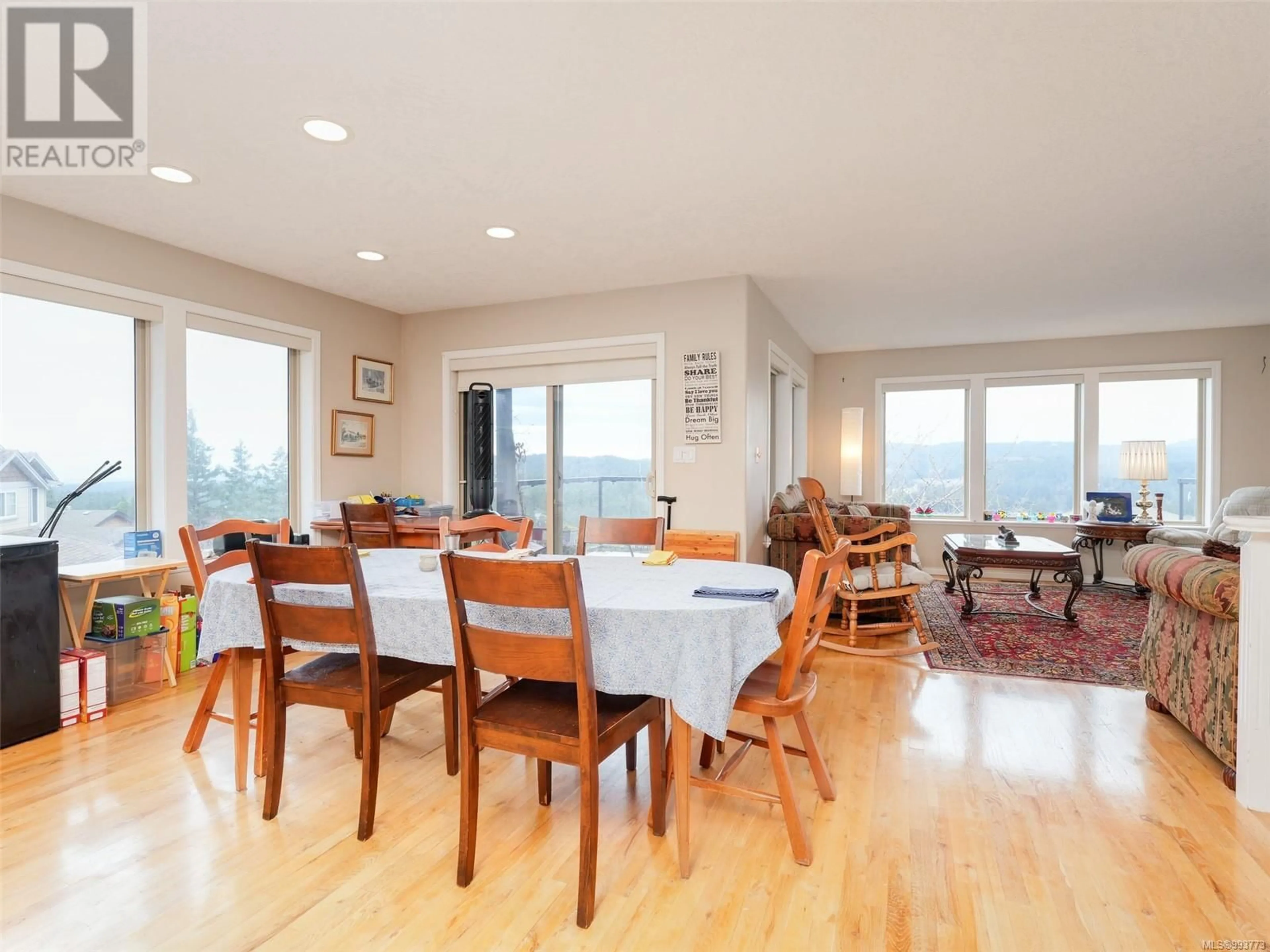 Dining room, wood/laminate floor for 3581 SUN VISTA, Langford British Columbia V9C4J8