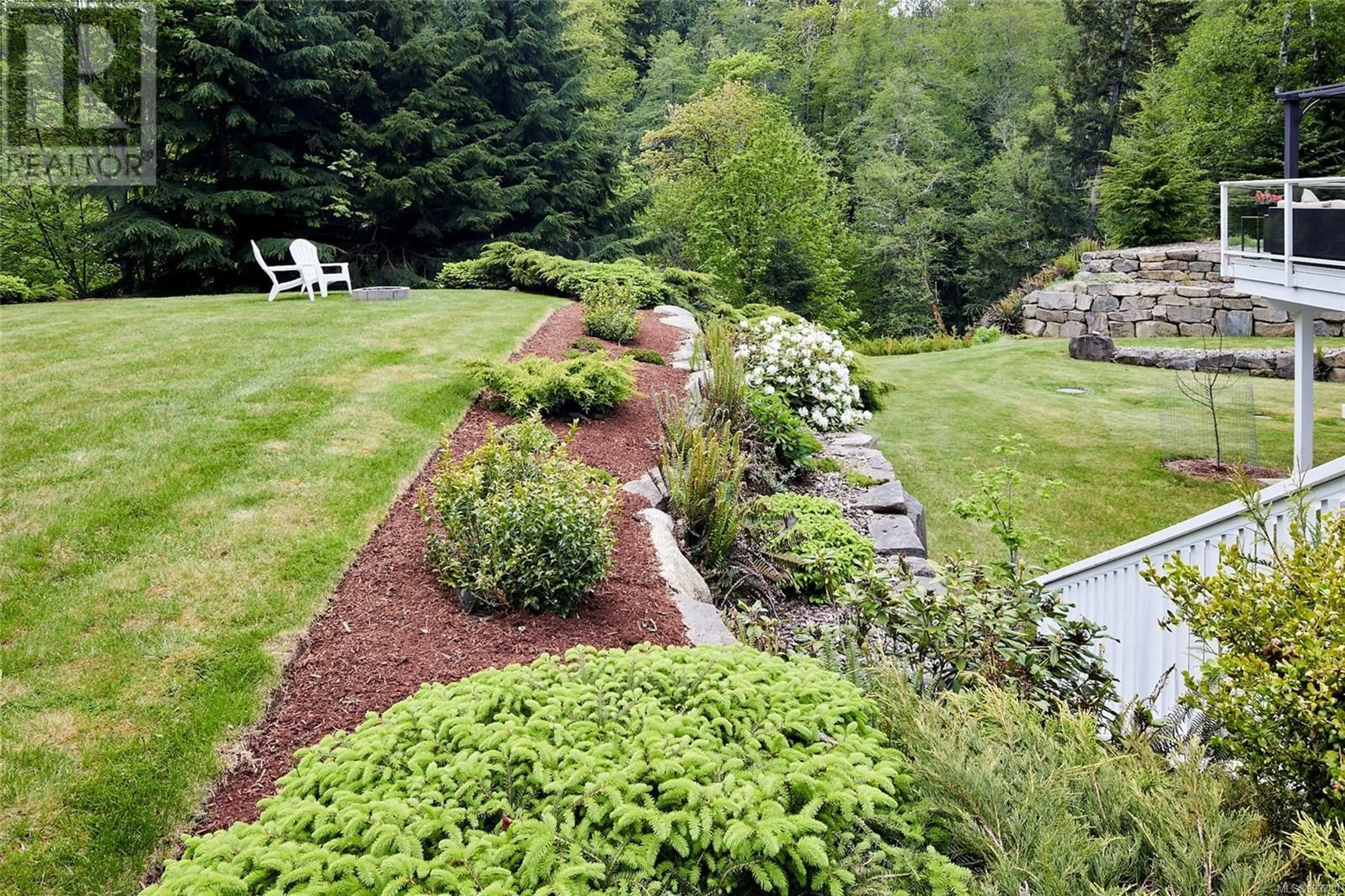 Patio, unknown for 571 CRANBERRY ROAD, Salt Spring British Columbia V8K2H2