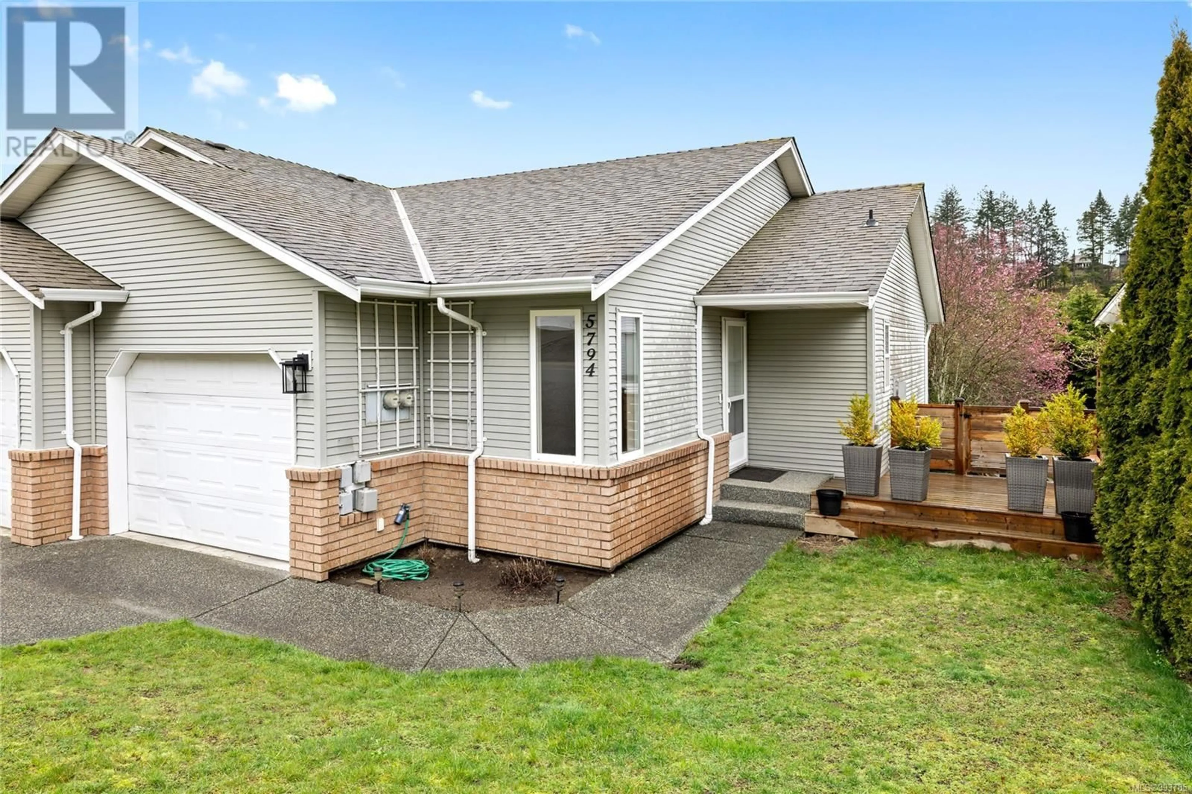 Home with vinyl exterior material, street for 5794 BROOKWOOD DRIVE, Nanaimo British Columbia V9T6J5