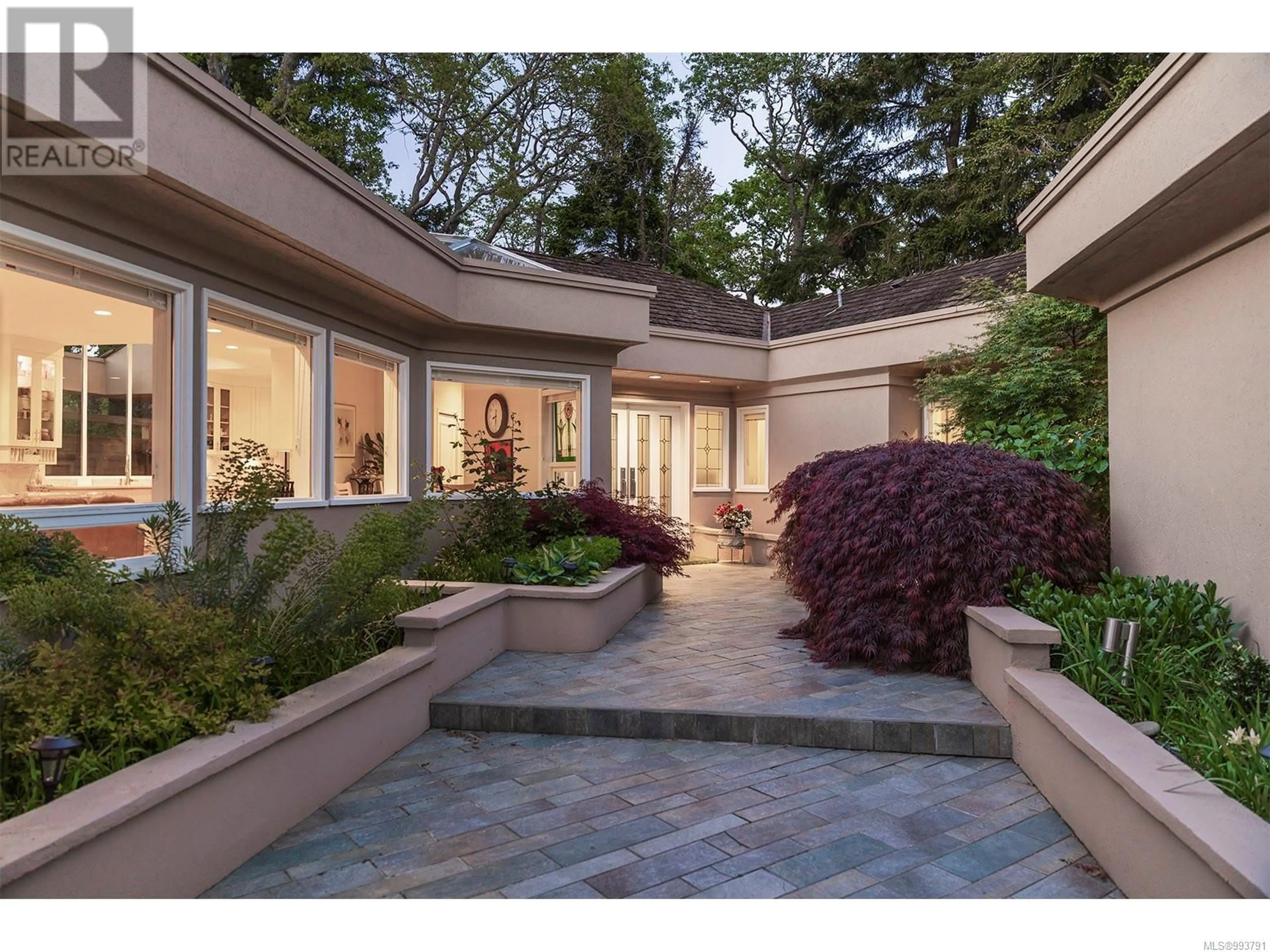 Unknown for 3317 UNIVERSITY WOODS, Oak Bay British Columbia V8P5P9