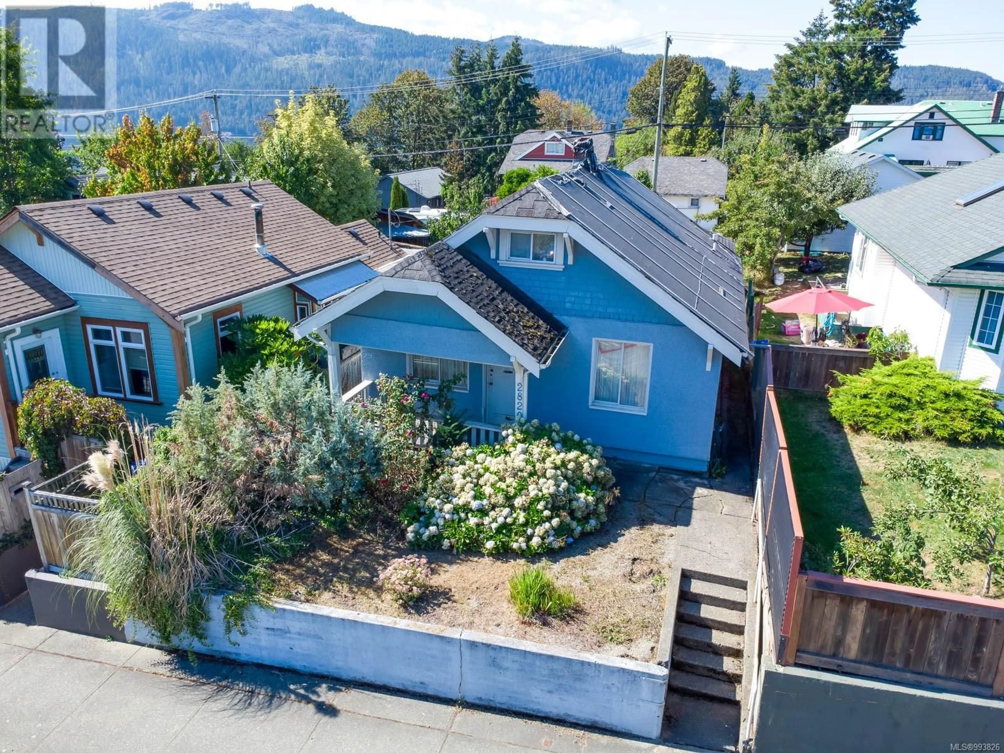 A pic from outside/outdoor area/front of a property/back of a property/a pic from drone, street for 2820 3RD AVENUE, Port Alberni British Columbia V9Y2A8