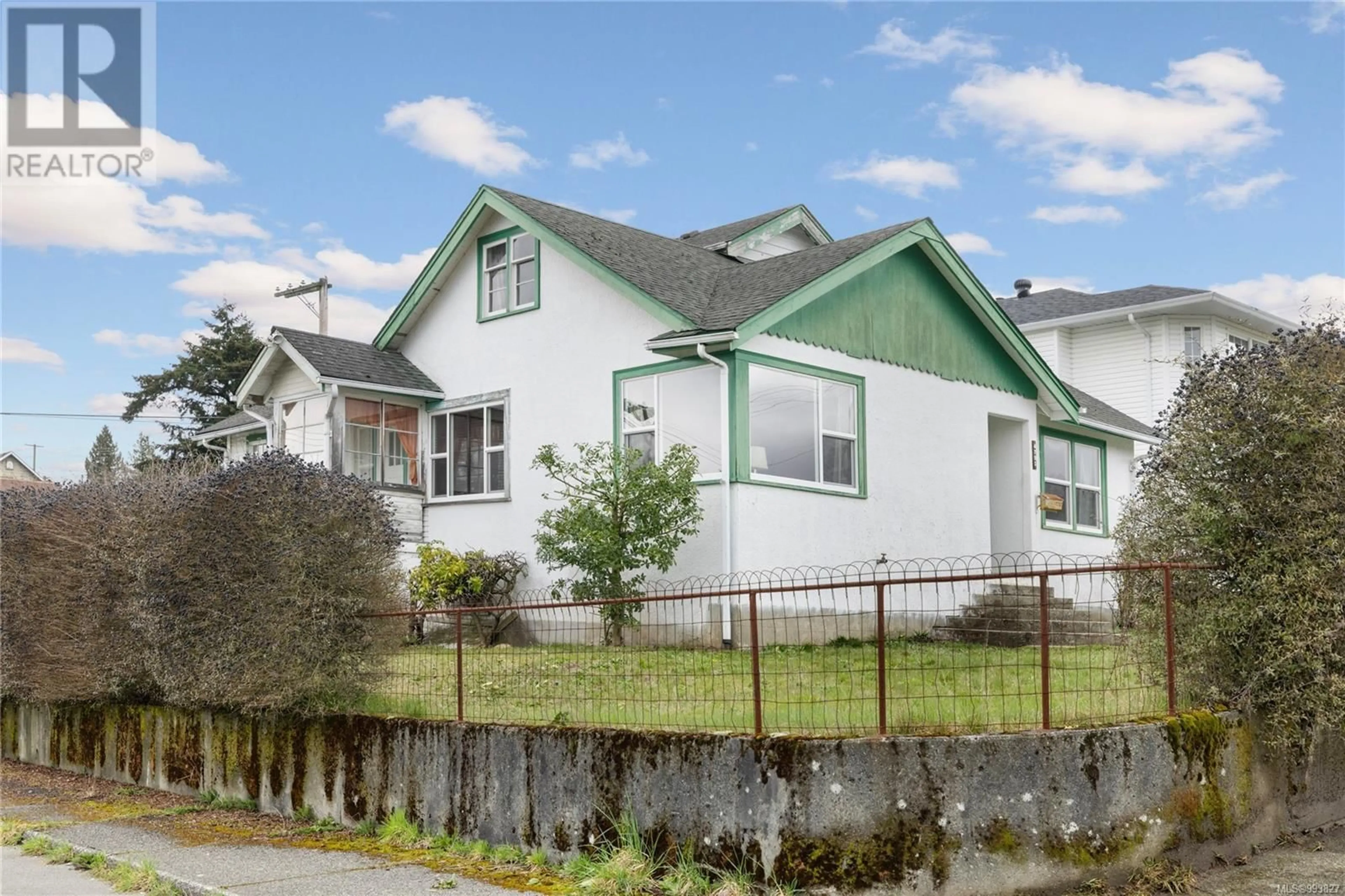 Home with vinyl exterior material, street for 4791 BUTE STREET, Port Alberni British Columbia V9Y3M6