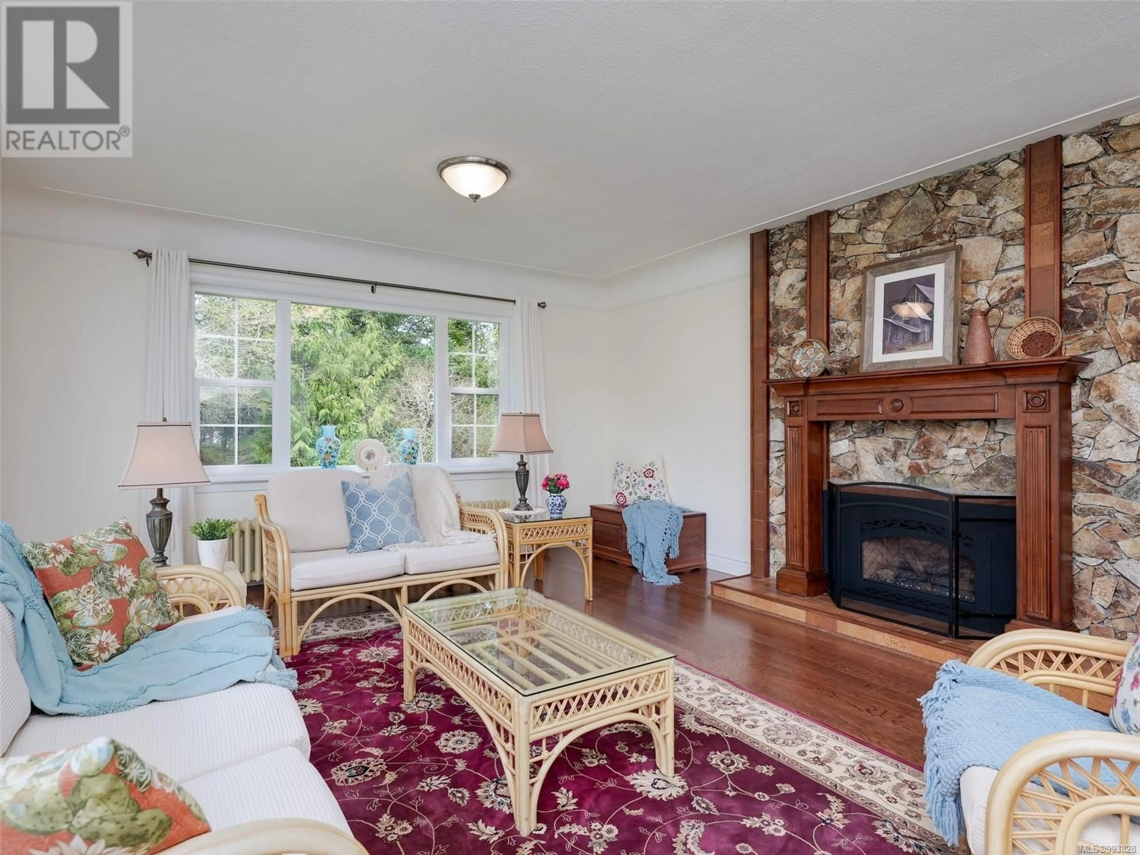 Living room with furniture, unknown for 930 DOWNEY ROAD, North Saanich British Columbia V8L5P8