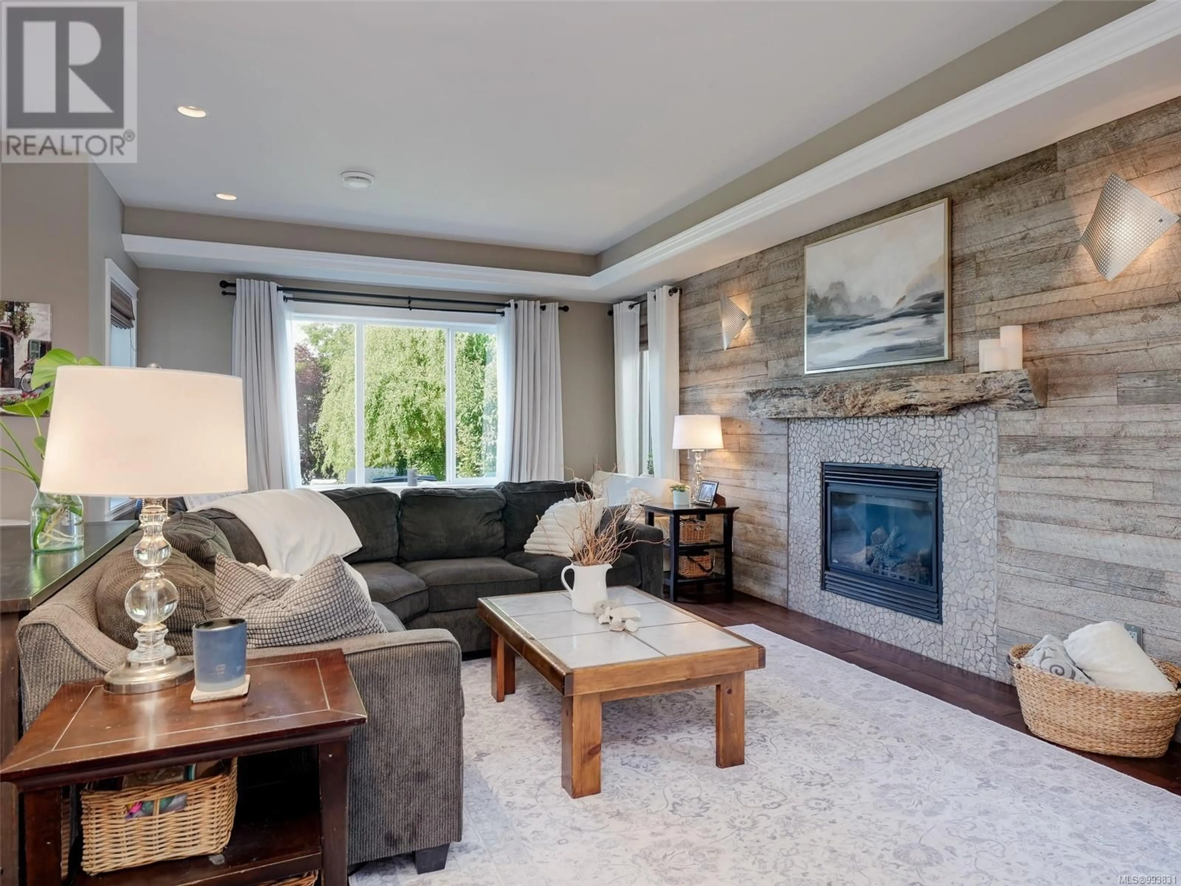 Living room with furniture, unknown for 1009 GRAPHITE PLACE, Langford British Columbia V9B0G8