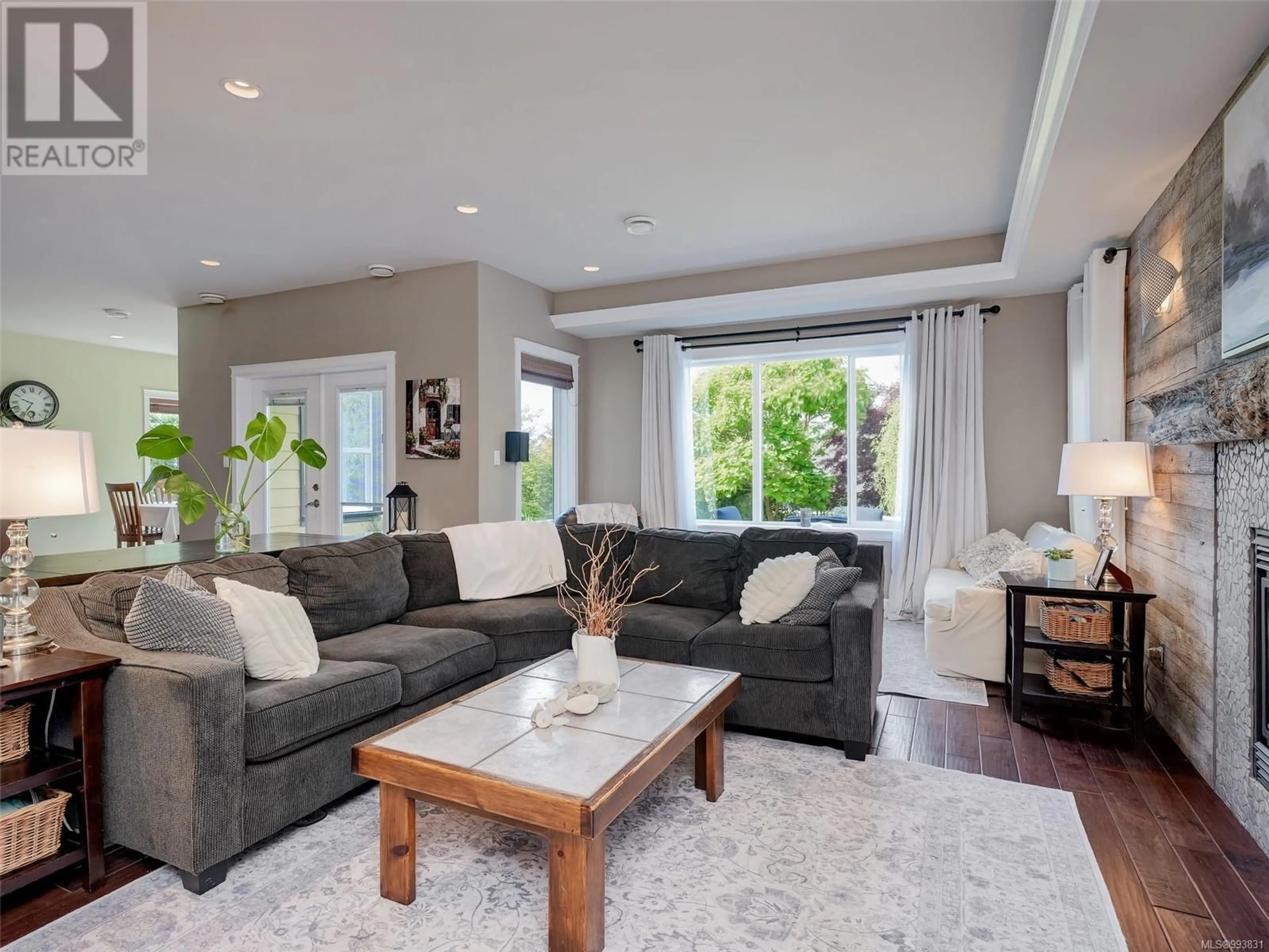 Living room with furniture, unknown for 1009 GRAPHITE PLACE, Langford British Columbia V9B0G8