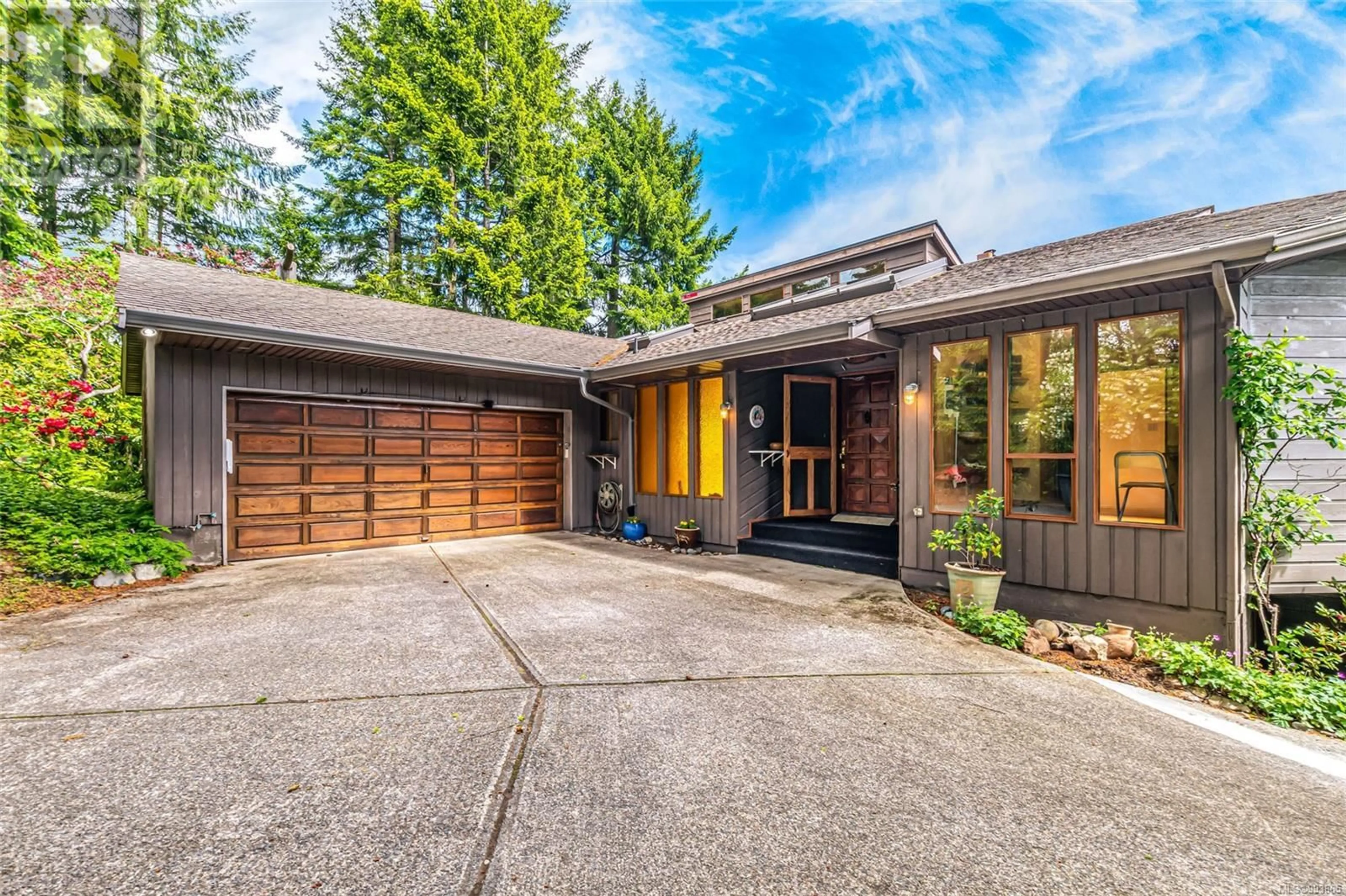 Home with brick exterior material, street for 1239 OKANAGAN PLACE, Nanaimo British Columbia V9R6C2