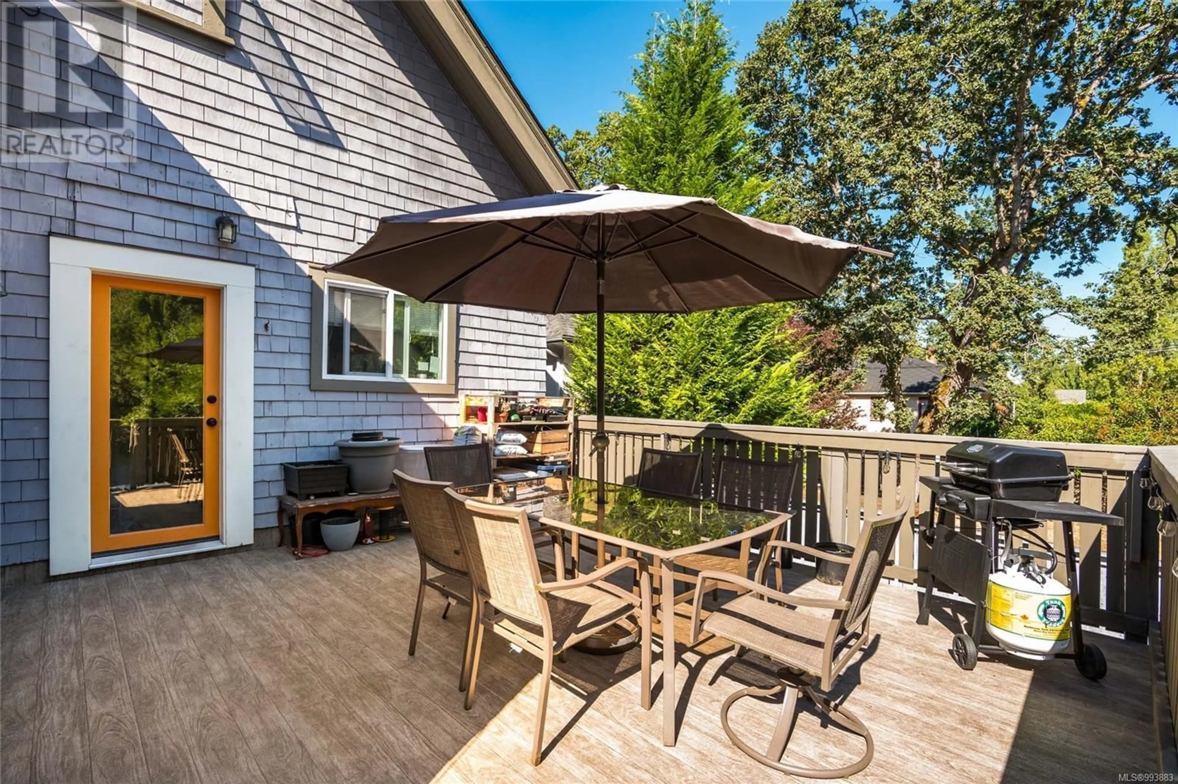 Patio, street for 3439 COOK STREET, Saanich British Columbia V8X1B2