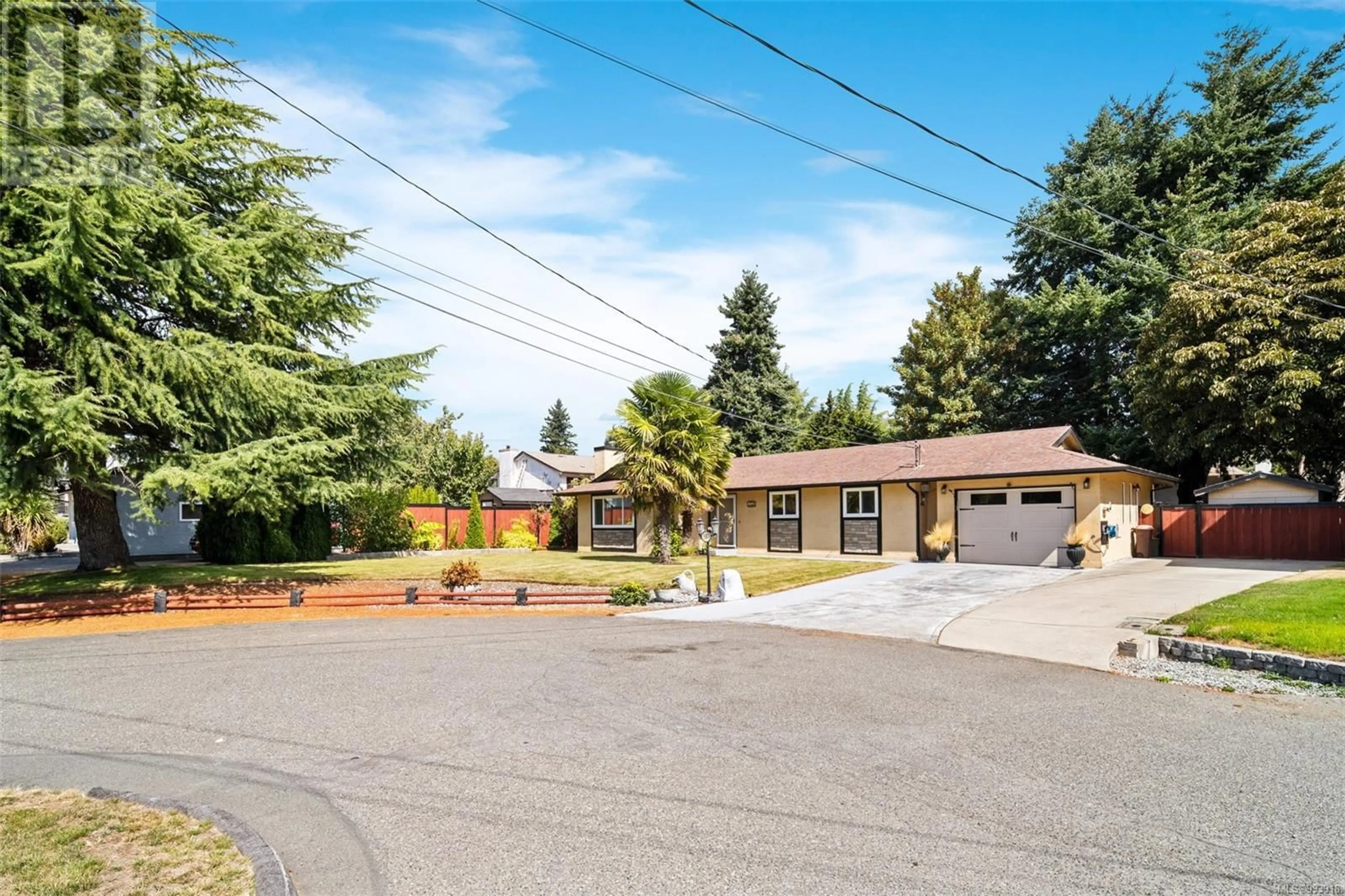 Patio, street for 510 NELLIE PLACE, Colwood British Columbia V9B5A1