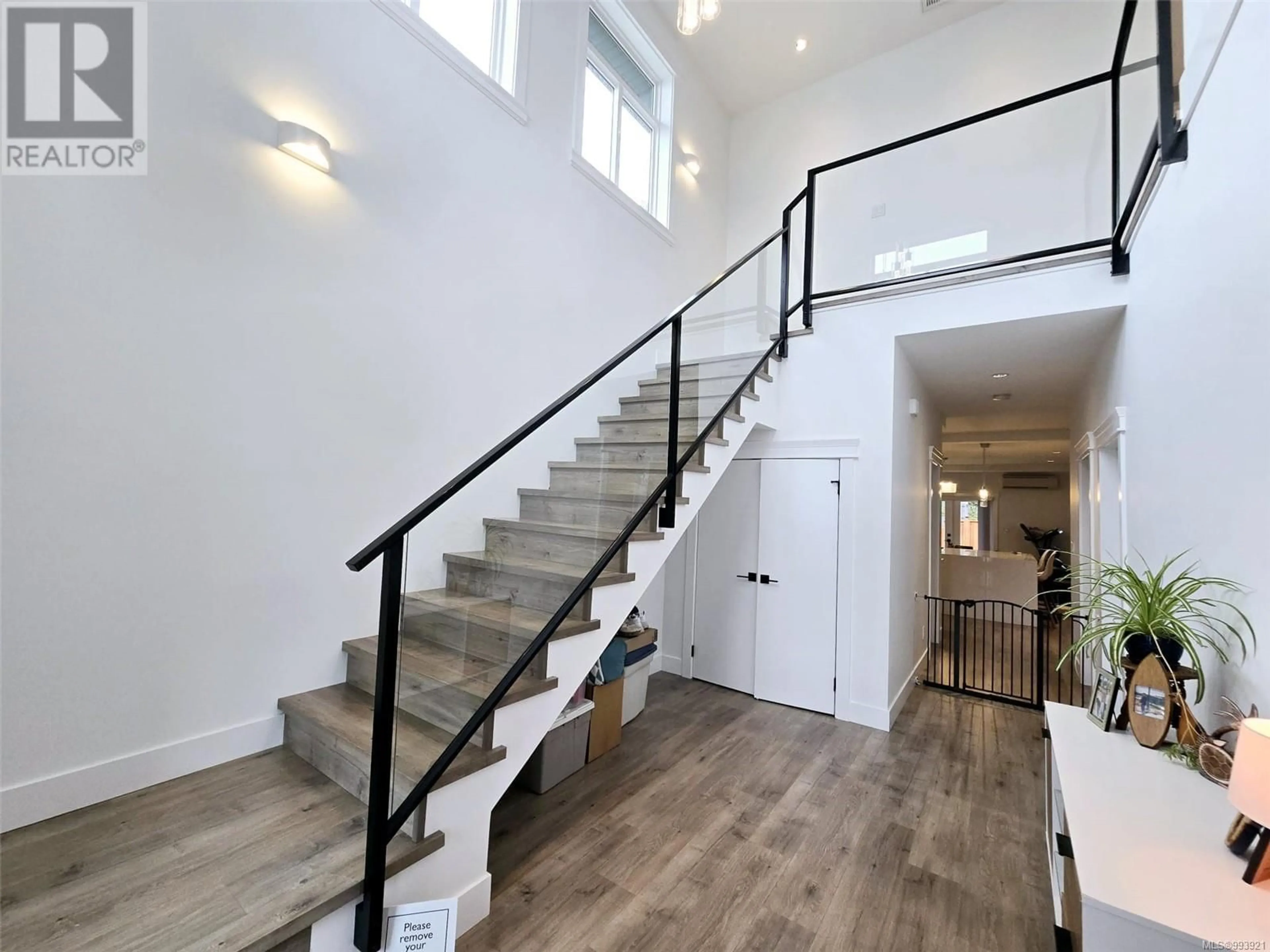 Stairs for 1375 SANDSTONE LANE, Langford British Columbia V9B7A2